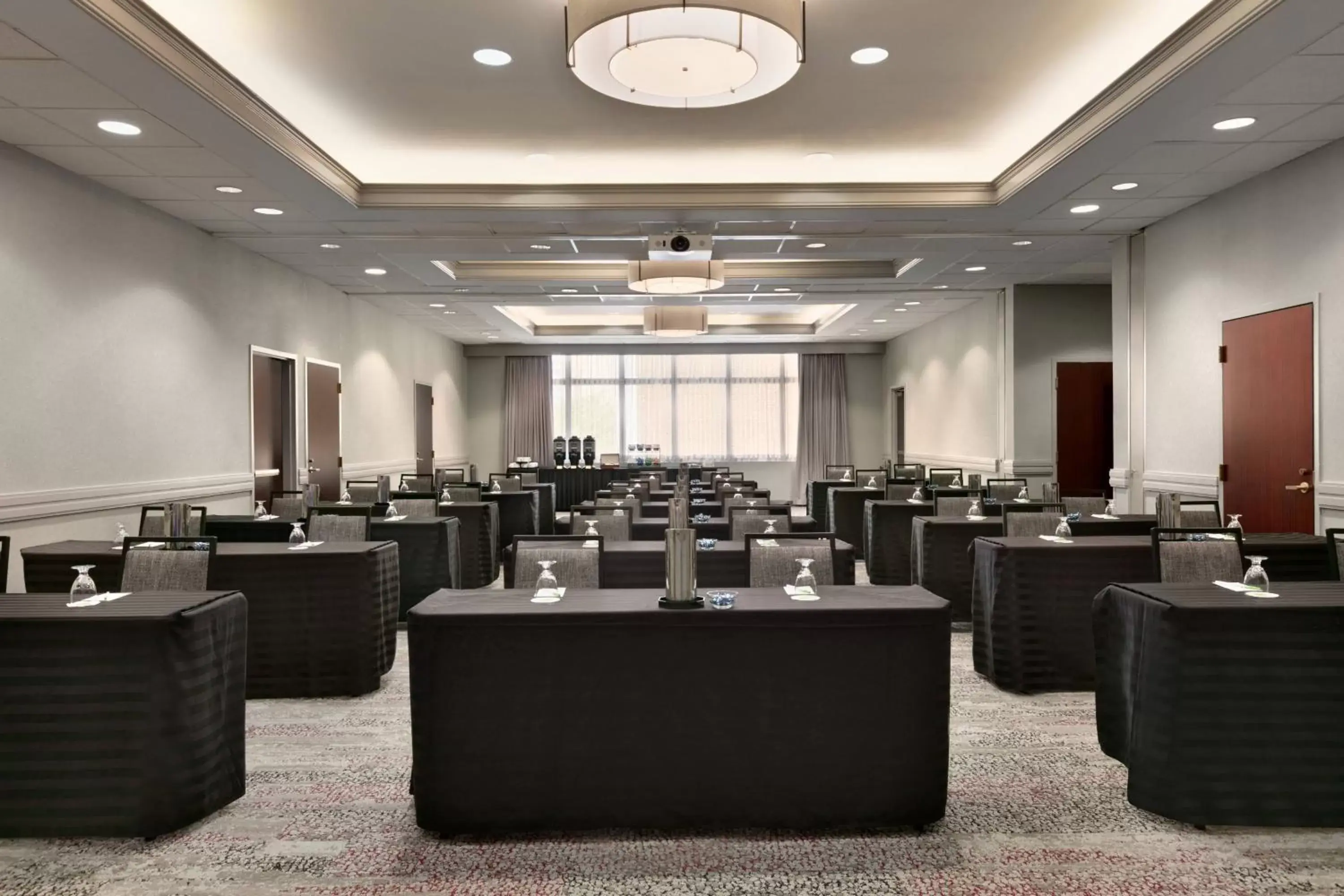 Meeting/conference room in Courtyard by Marriott Tysons McLean