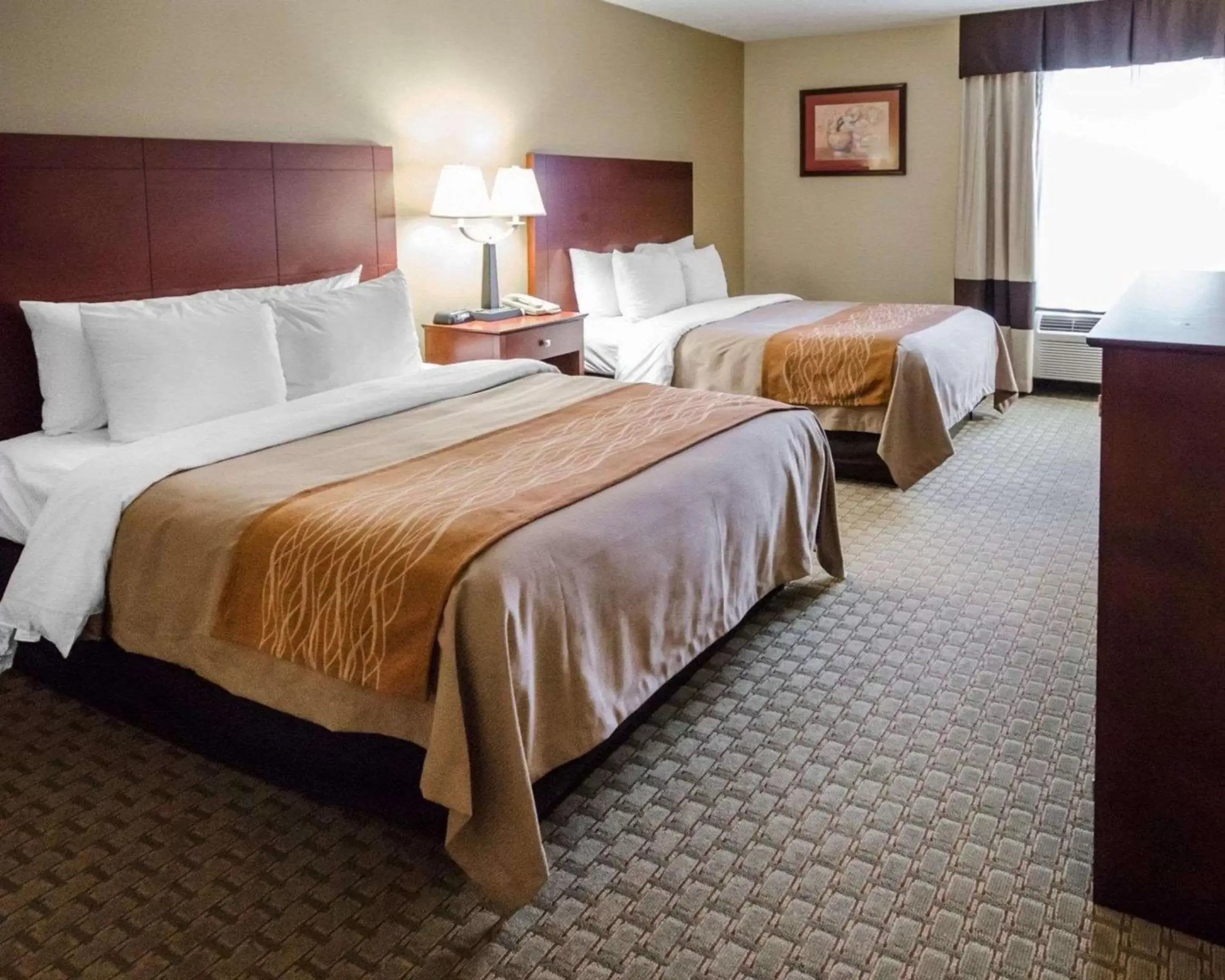 Photo of the whole room, Bed in Comfort Inn Henderson