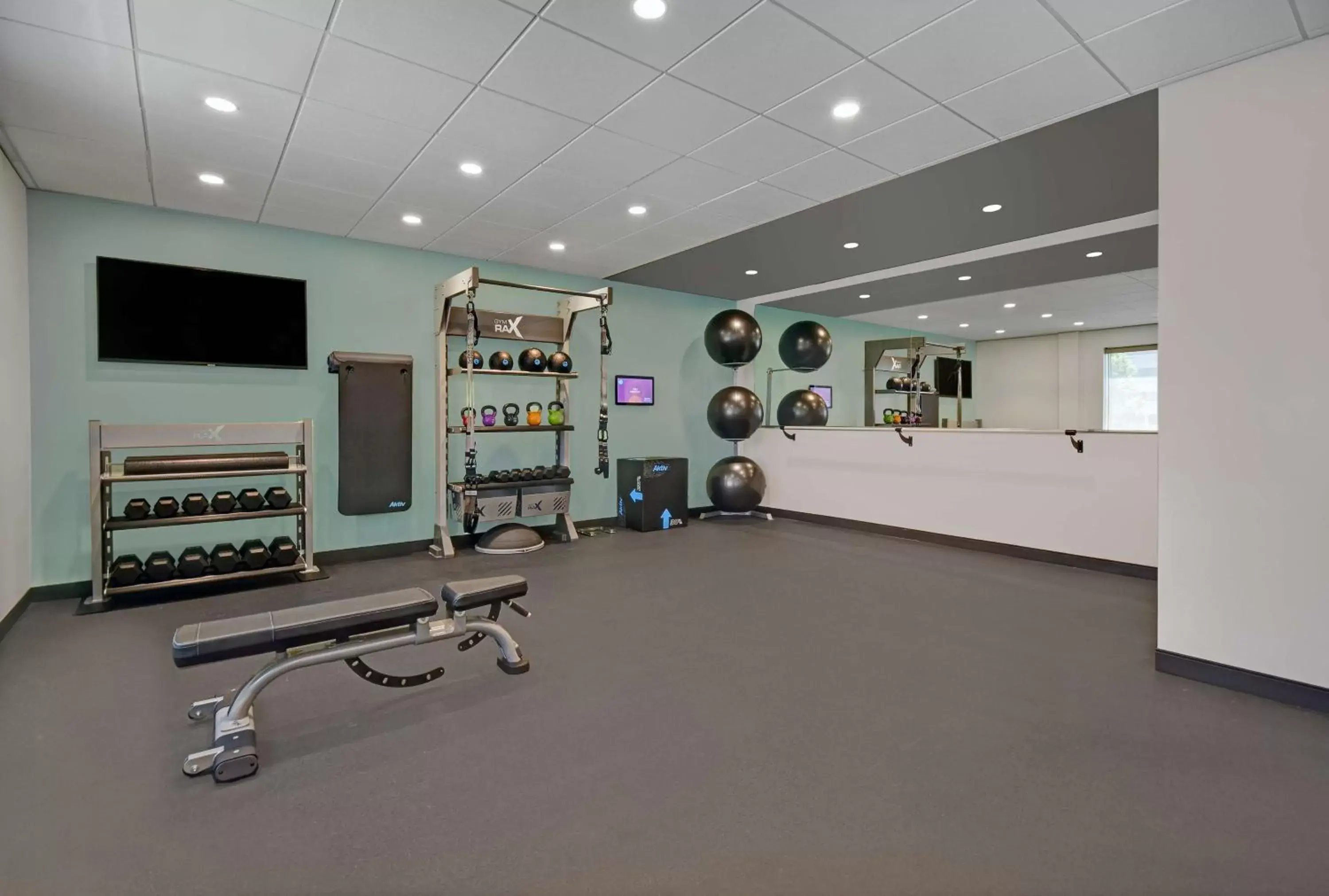 Fitness centre/facilities, Fitness Center/Facilities in Tru By Hilton Troy Detroit, Mi