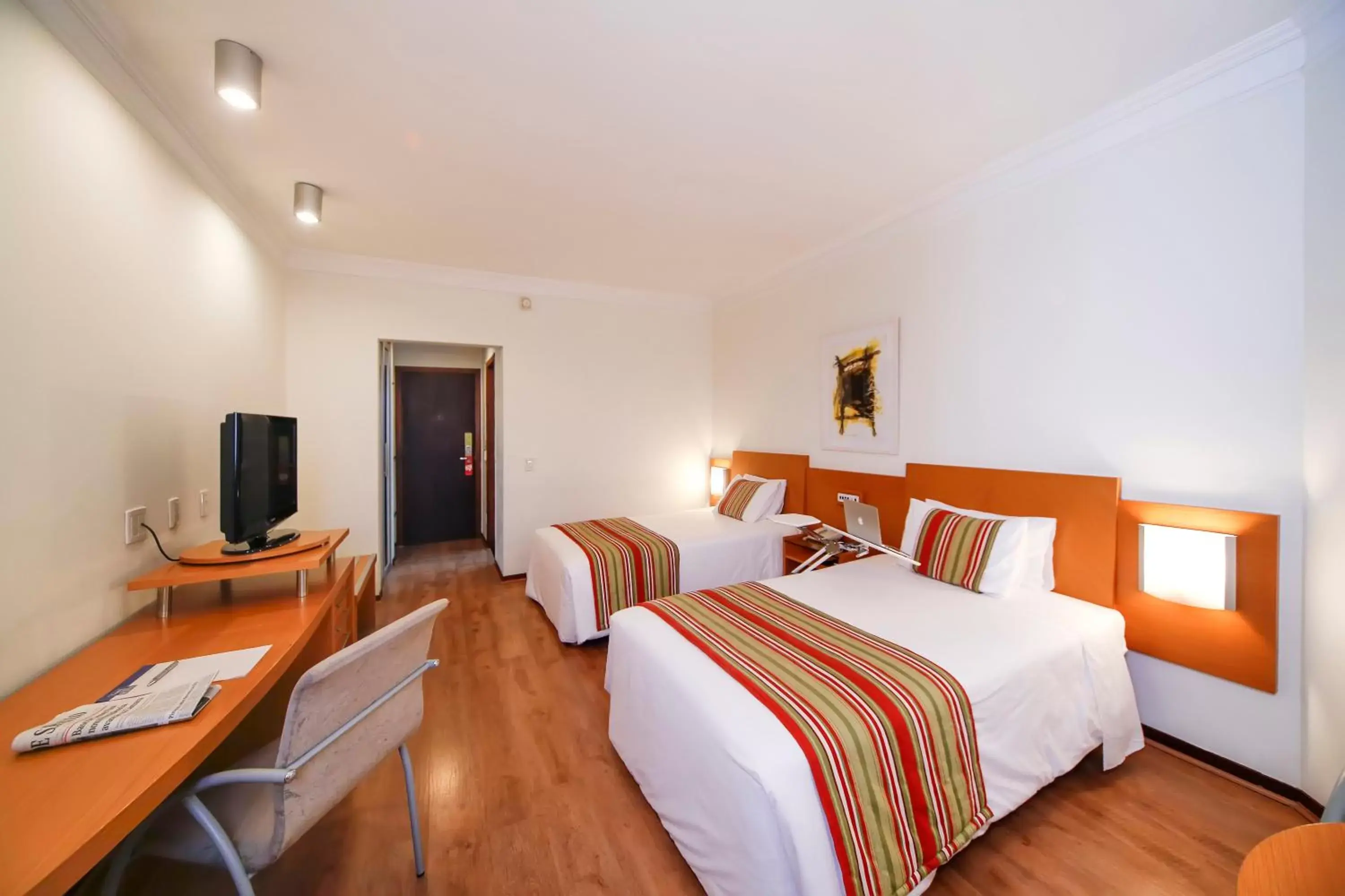 Bedroom, Bed in Grand Hotel Royal Sorocaba by Atlantica