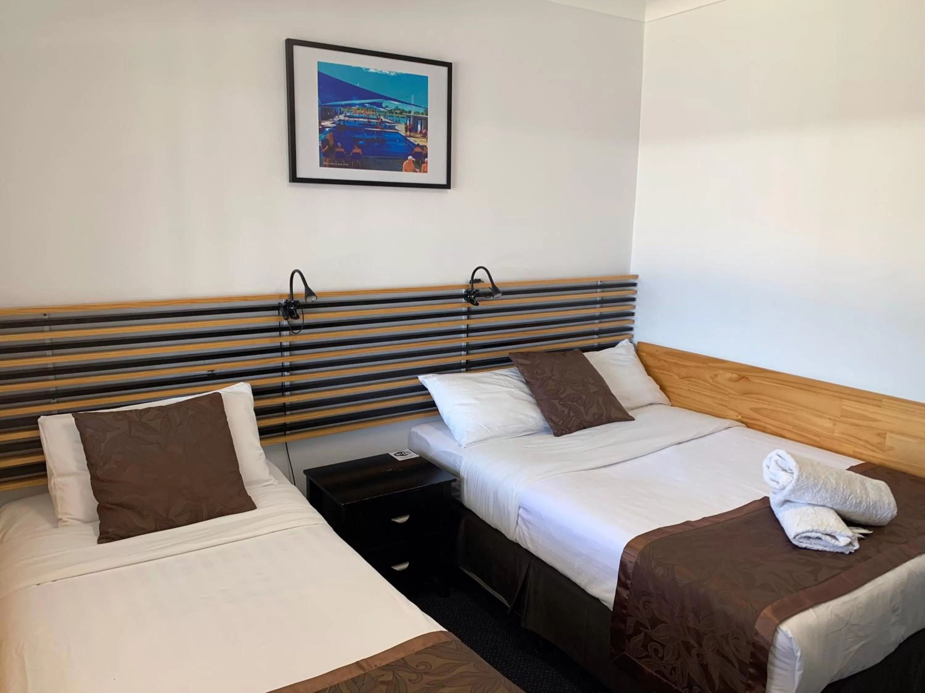 Bedroom, Bed in Baths Motel Moree