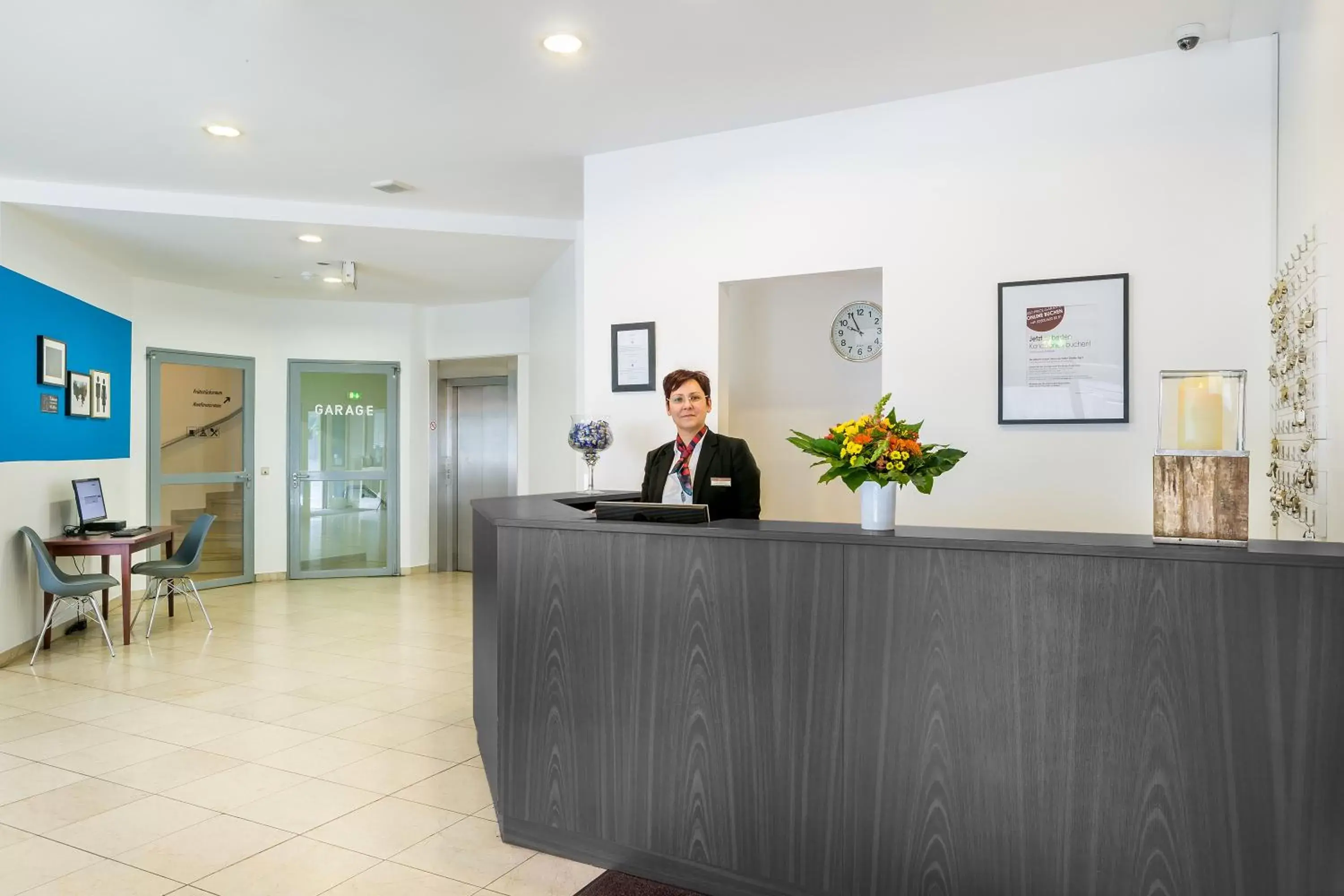 Lobby or reception, Lobby/Reception in Novum Hotel Mariella Airport