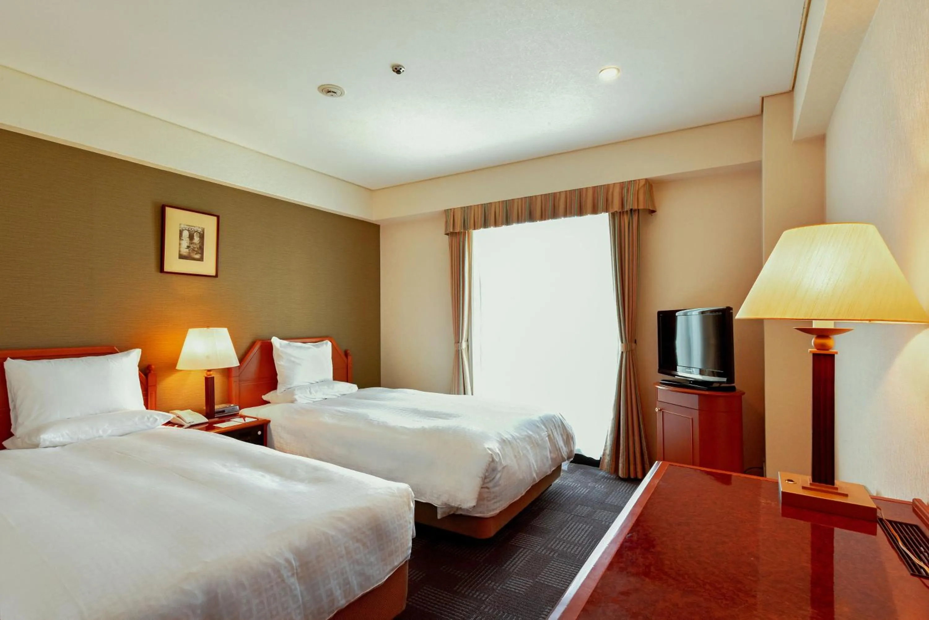 Photo of the whole room, Bed in ANA Crowne Plaza Hotel Nagasaki Gloverhill by IHG