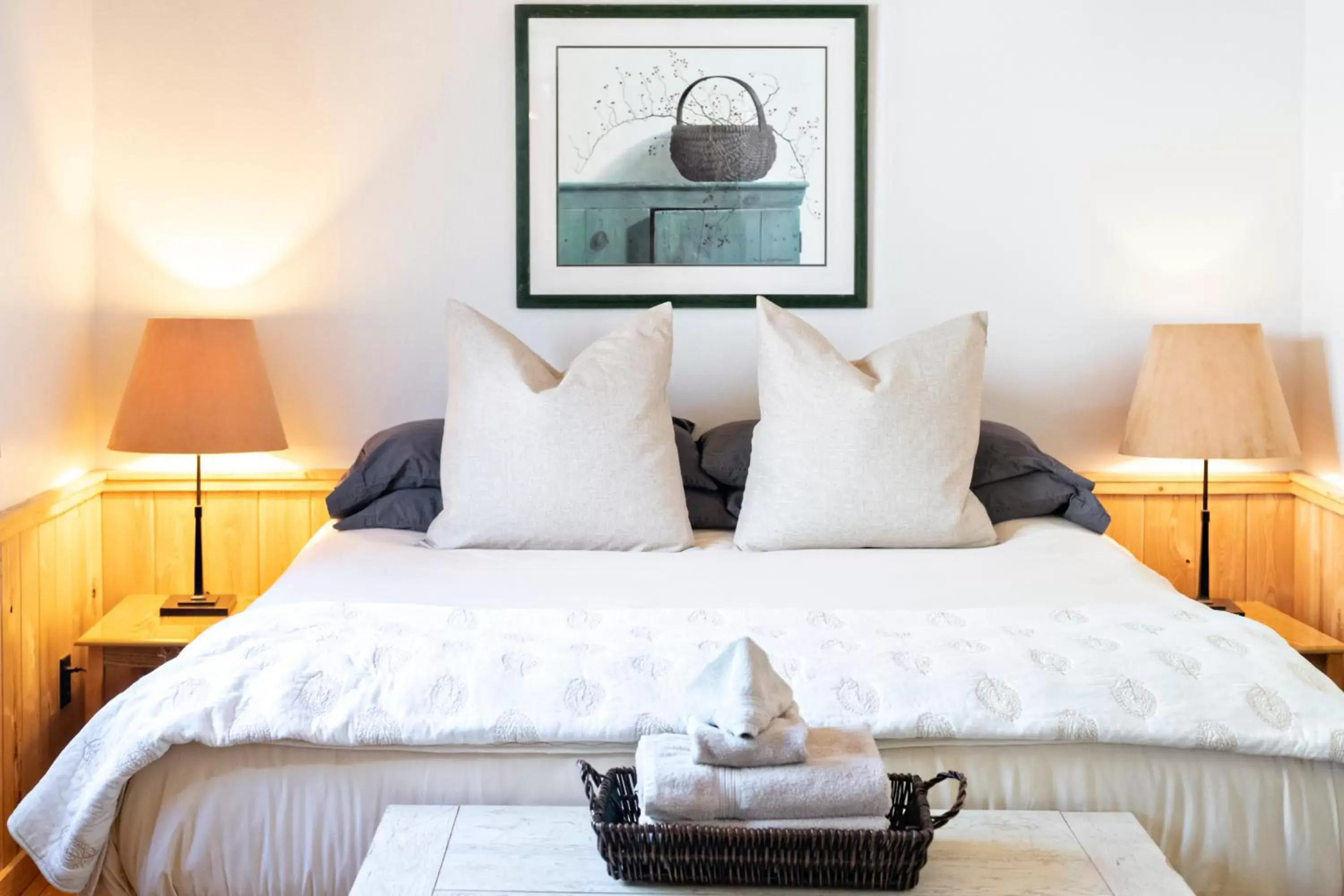 Deluxe Double Room with Bath in Stay Inn Ely Deluxe Double Room with Bath in Stay Inn Ely