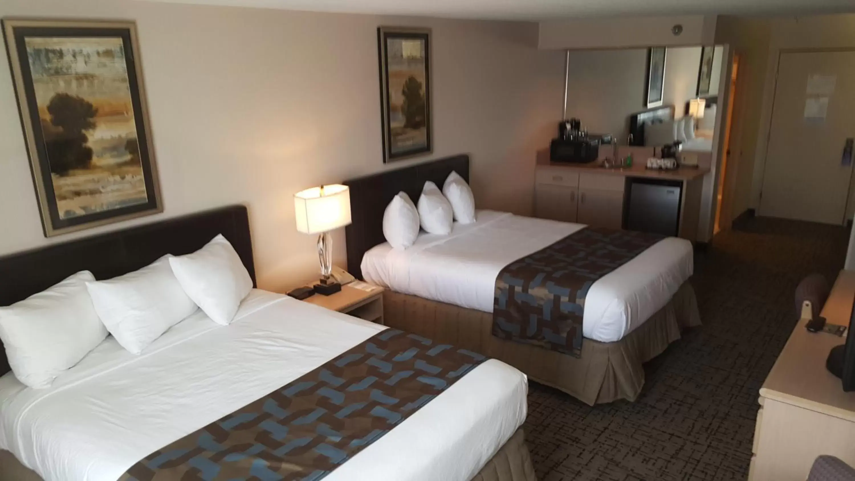 Photo of the whole room in Shilo Inn Elko Photo of the whole room in Shilo Inn Elko