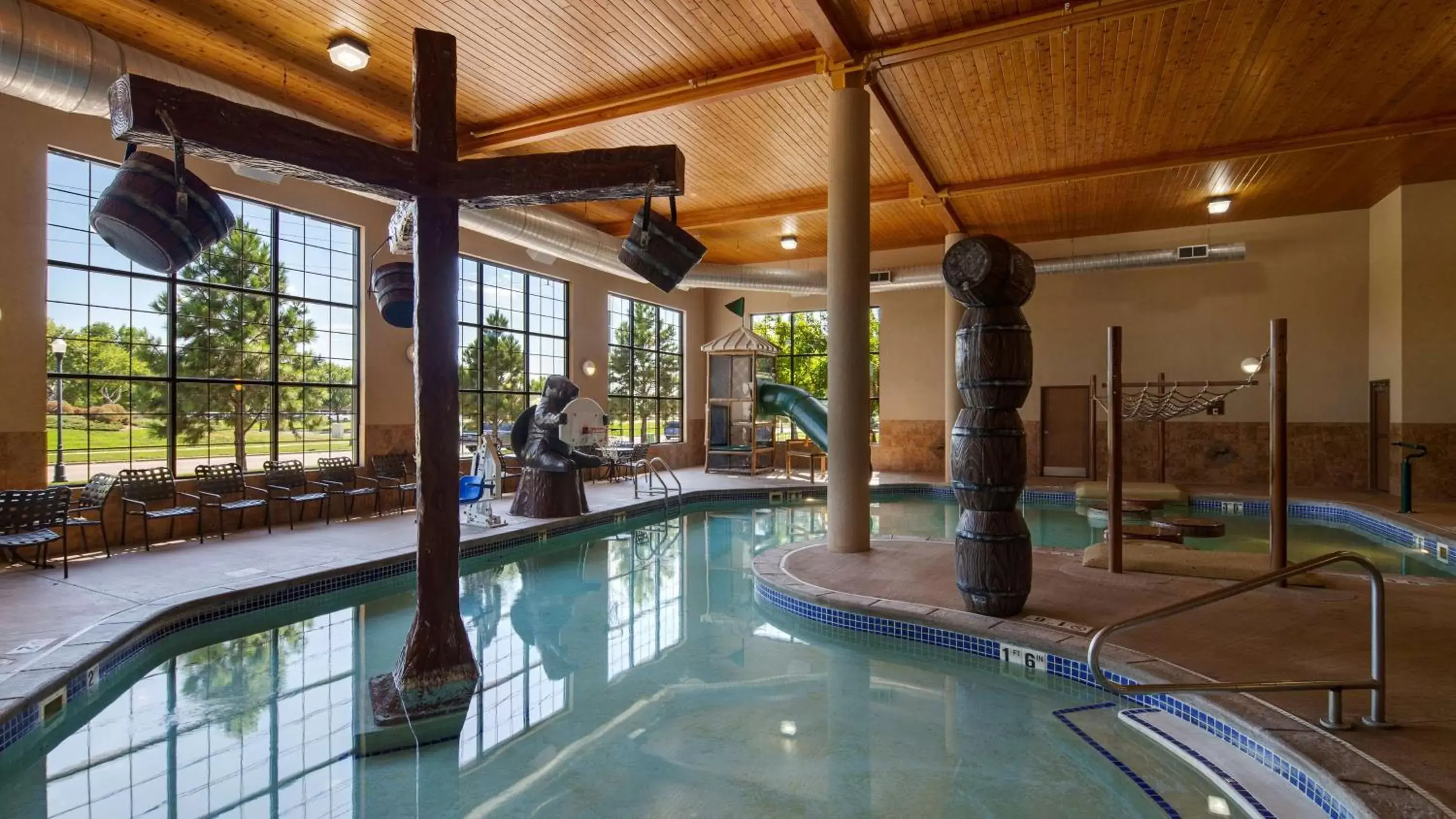 Activities, Swimming Pool in Best Western Plus Kelly Inn and Suites