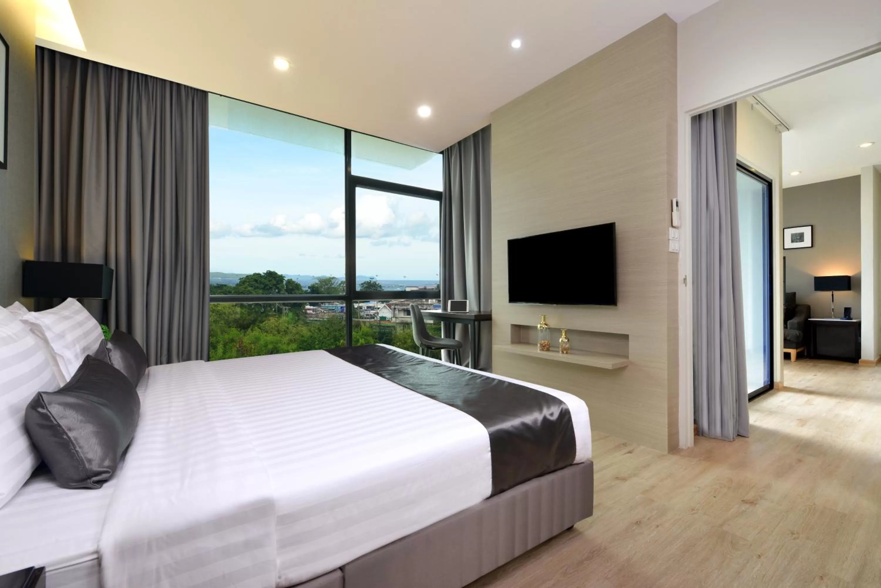 Bed in Altera Hotel and Residence by At Mind