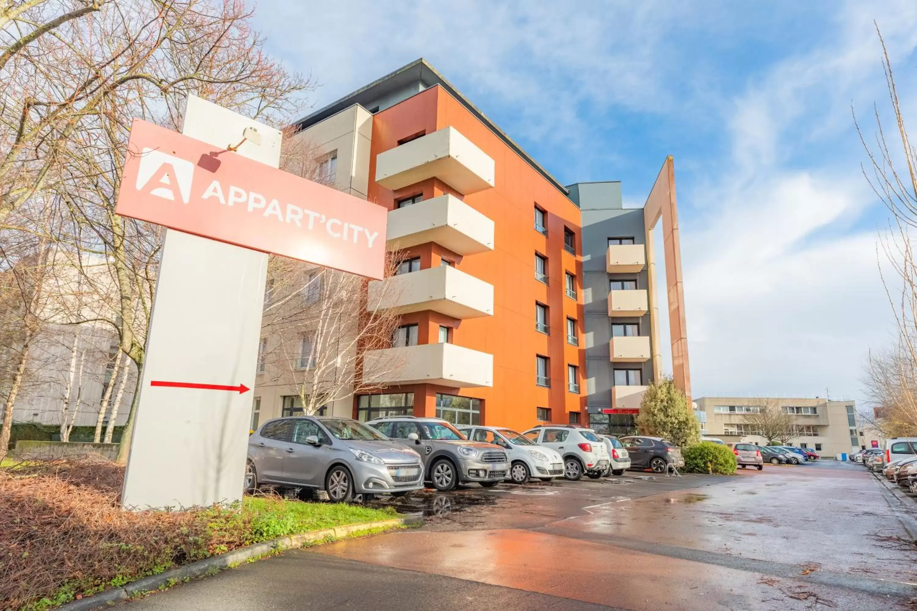 Property building in Appart'City Classic Caen Property building in Appart'City Classic Caen