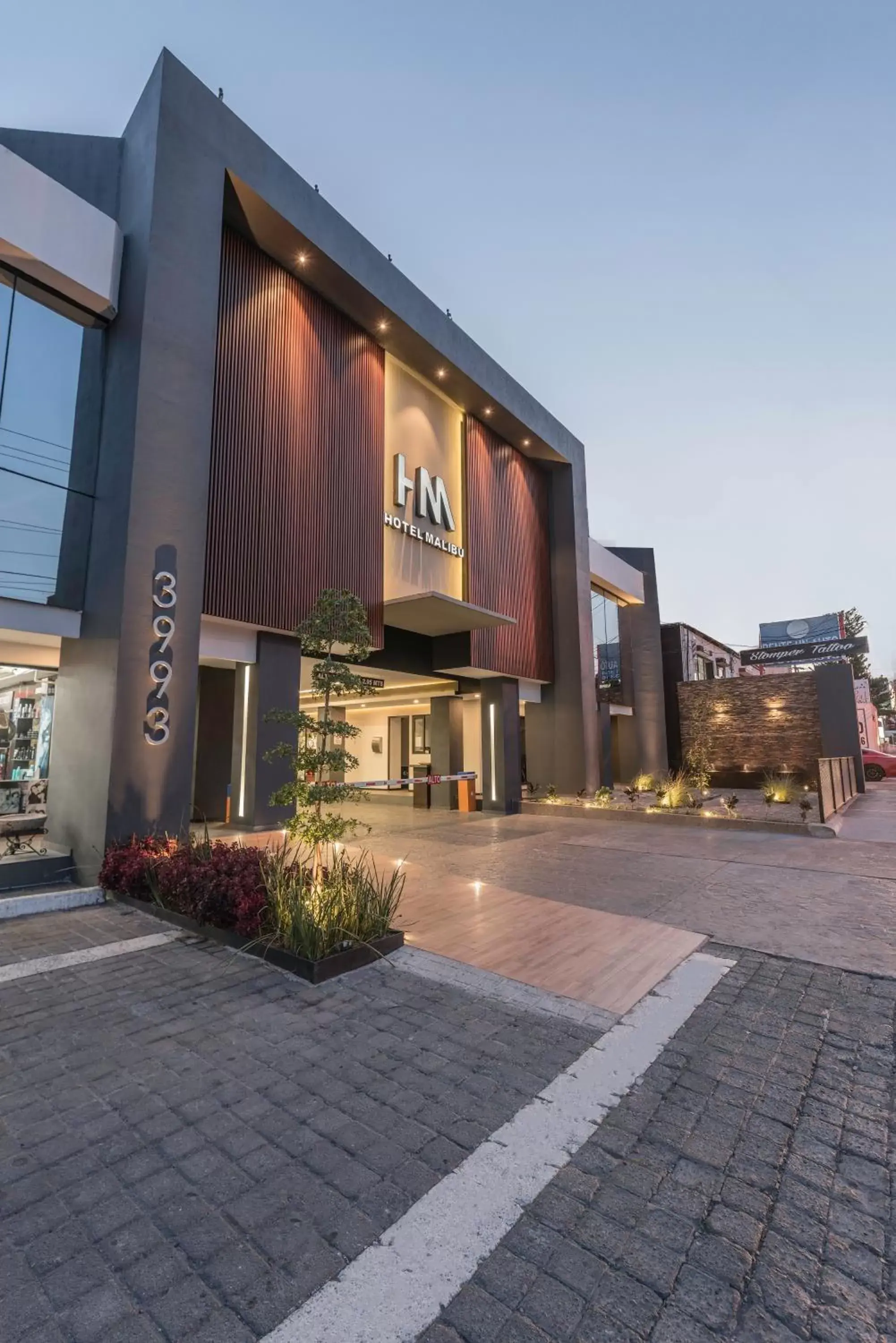 Facade/entrance, Property Building in Hotel Malibu