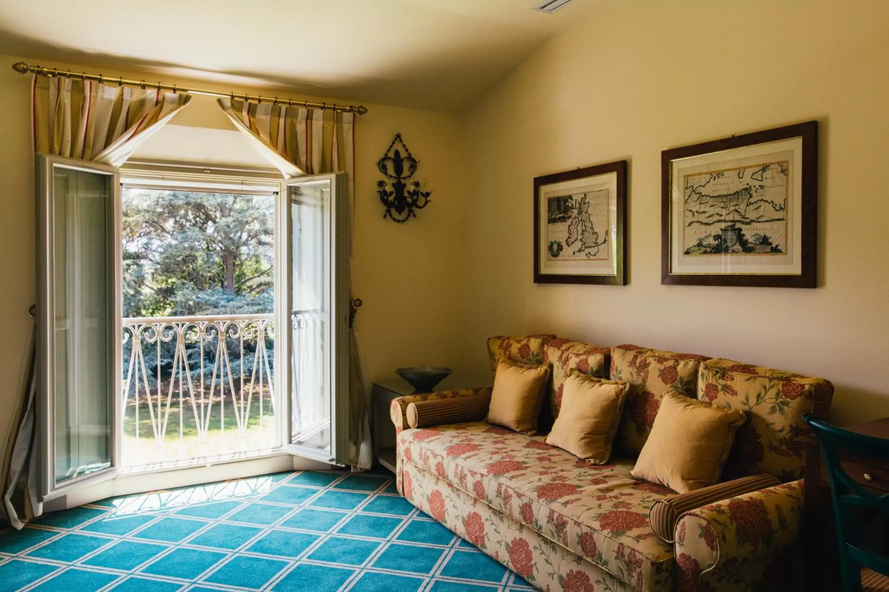 Living room, Seating Area in Villa Abbondanzi Resort