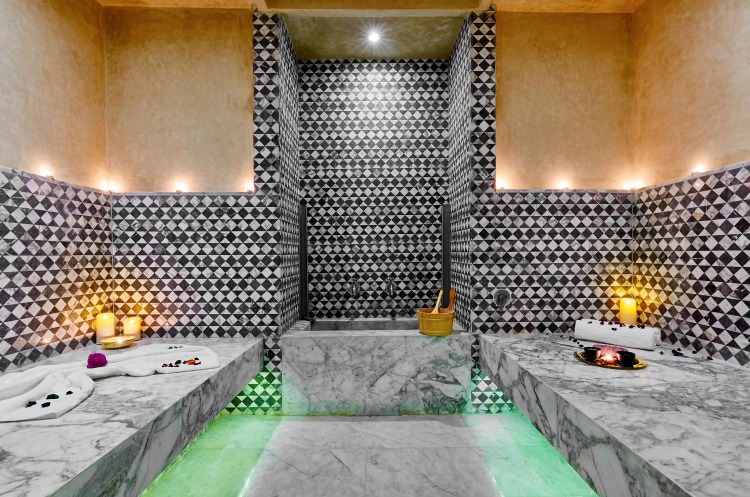 Spa and wellness centre/facilities, Bed in Hyatt Regency Casablanca