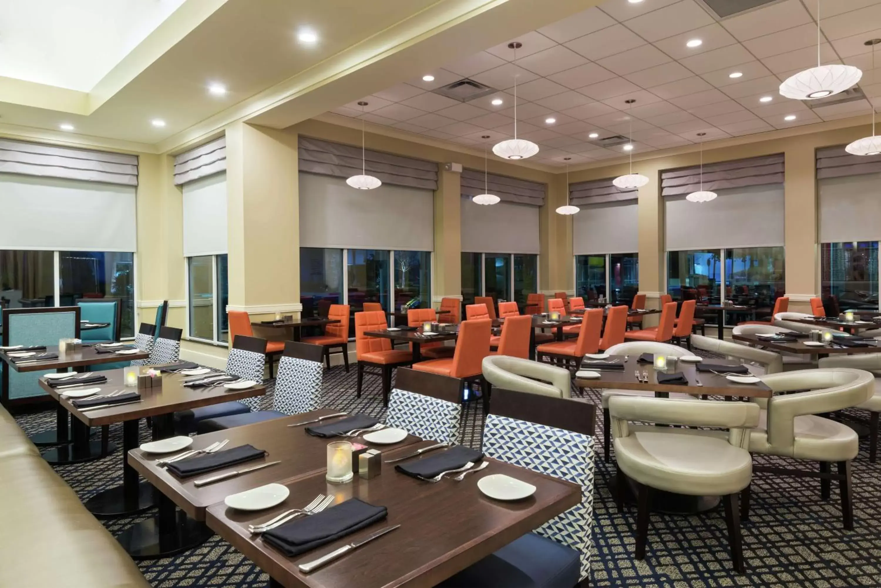 Restaurant/Places to Eat in Hilton Garden Inn Tampa Airport/Westshore