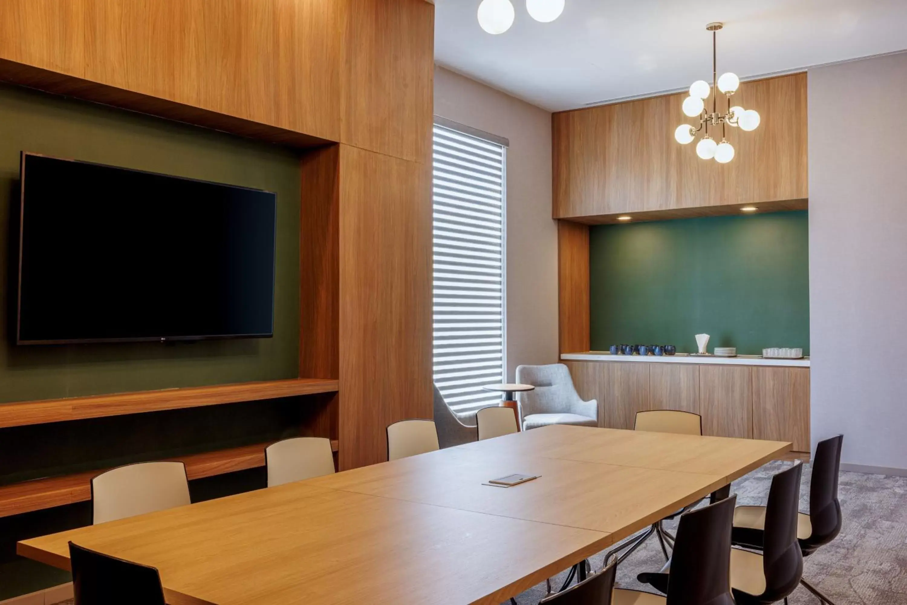 Meeting/conference room, TV/Entertainment Center in Courtyard by Marriott Mexicali