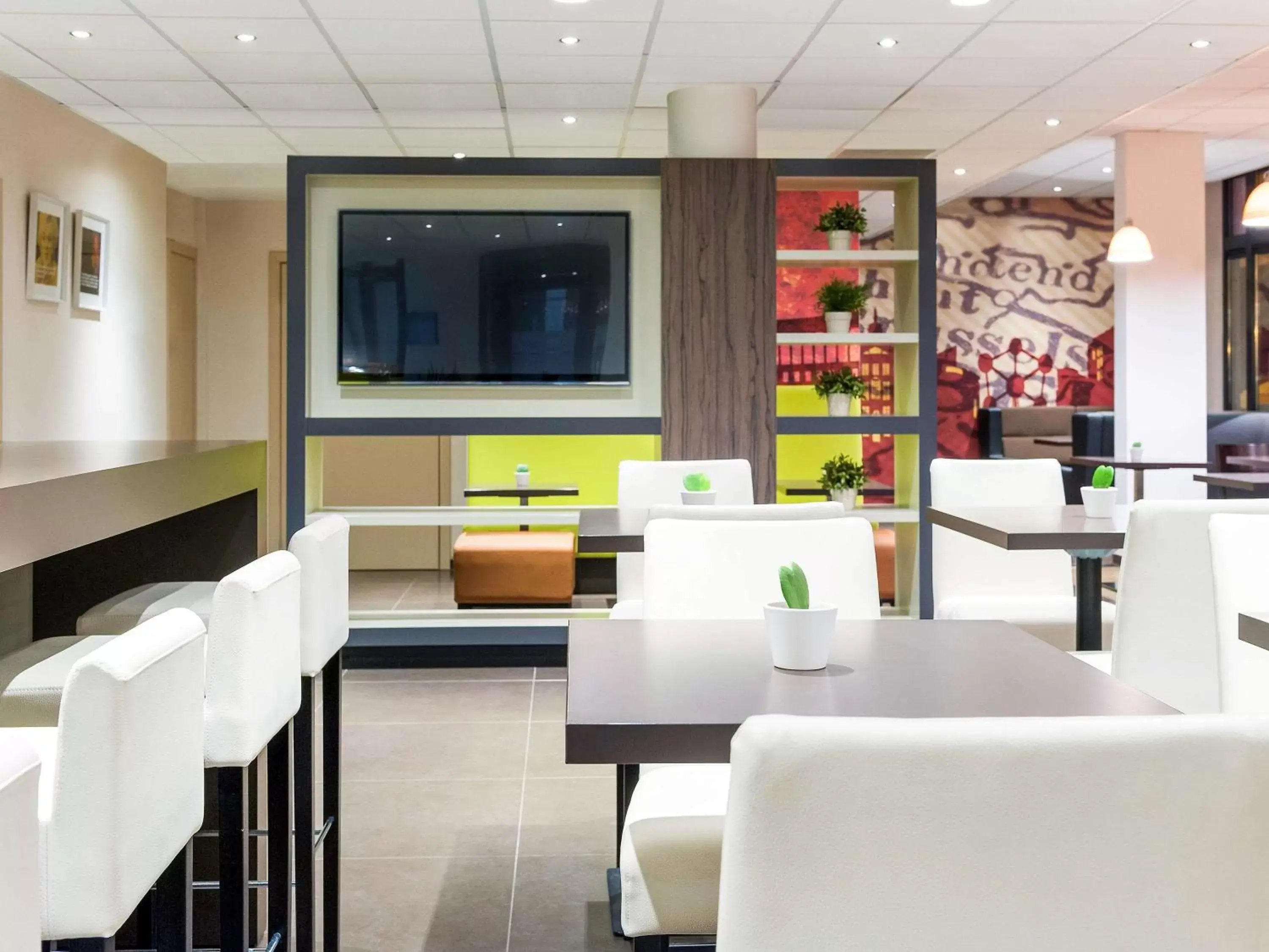 Restaurant/places to eat, Lounge/Bar in ibis Styles Hotel Brussels Centre Stéphanie