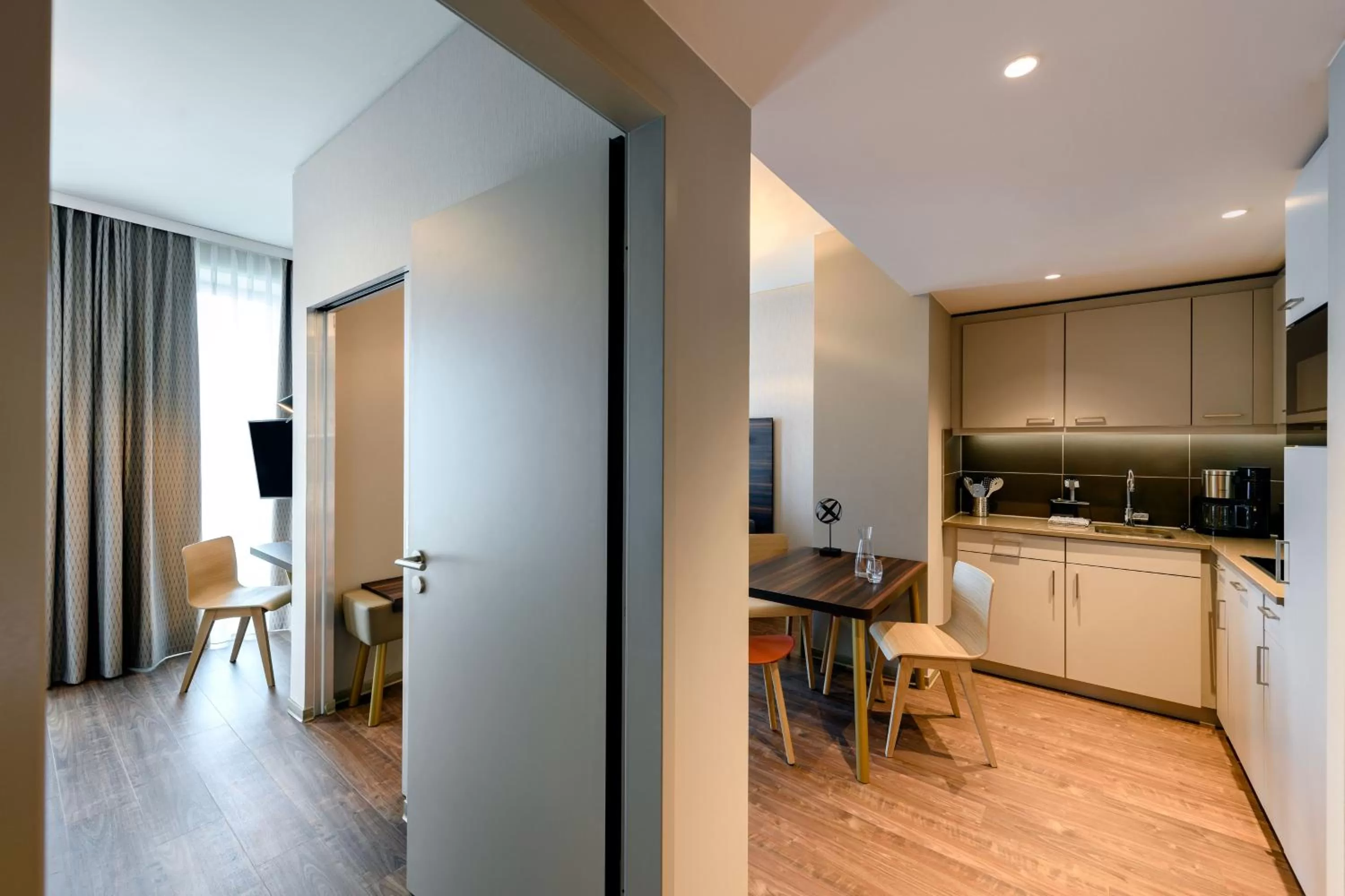 Kitchen or kitchenette in Aparthotel Adagio Bremen City