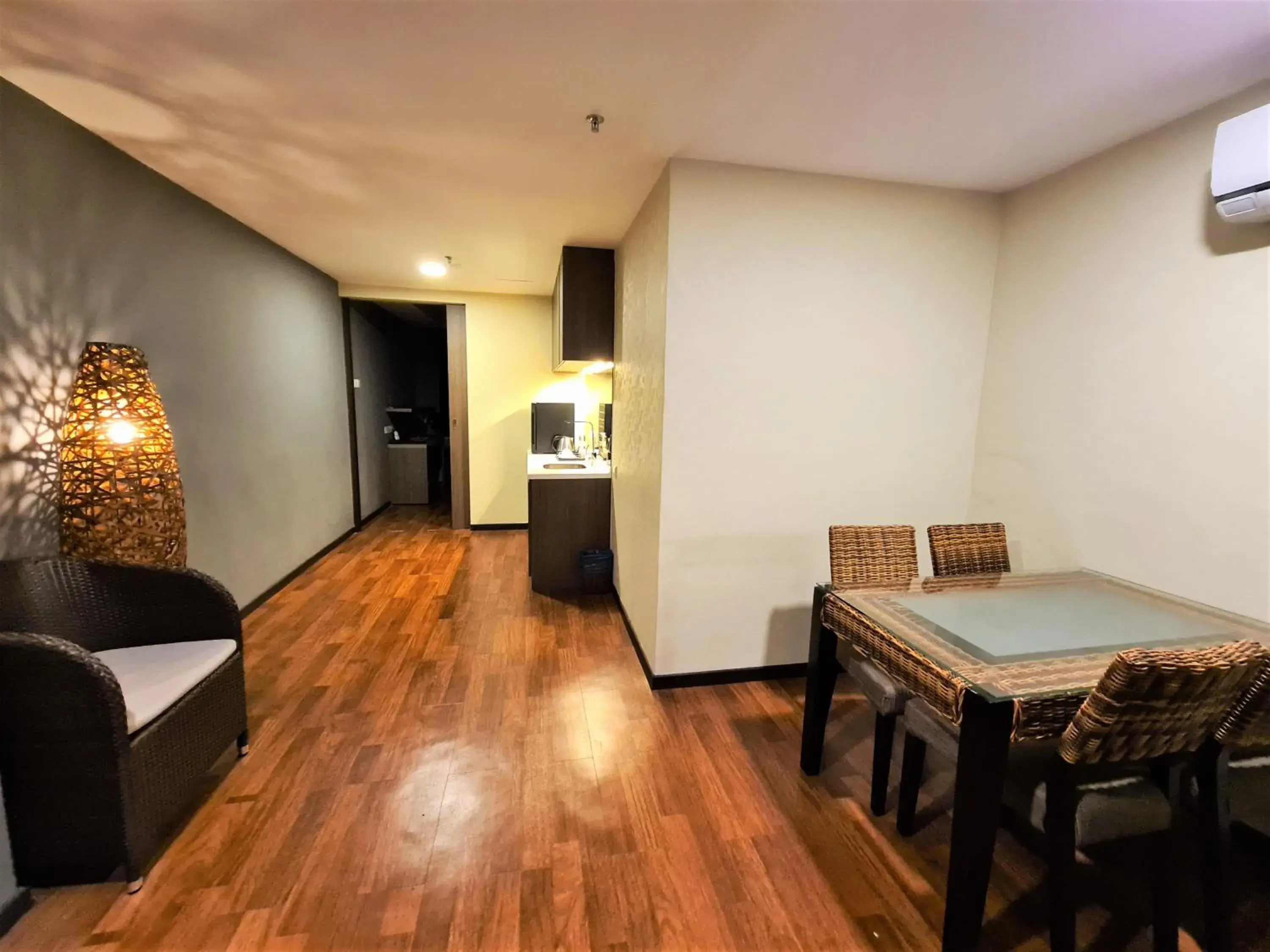 Dining Area in Nexus Business Suite Hotel