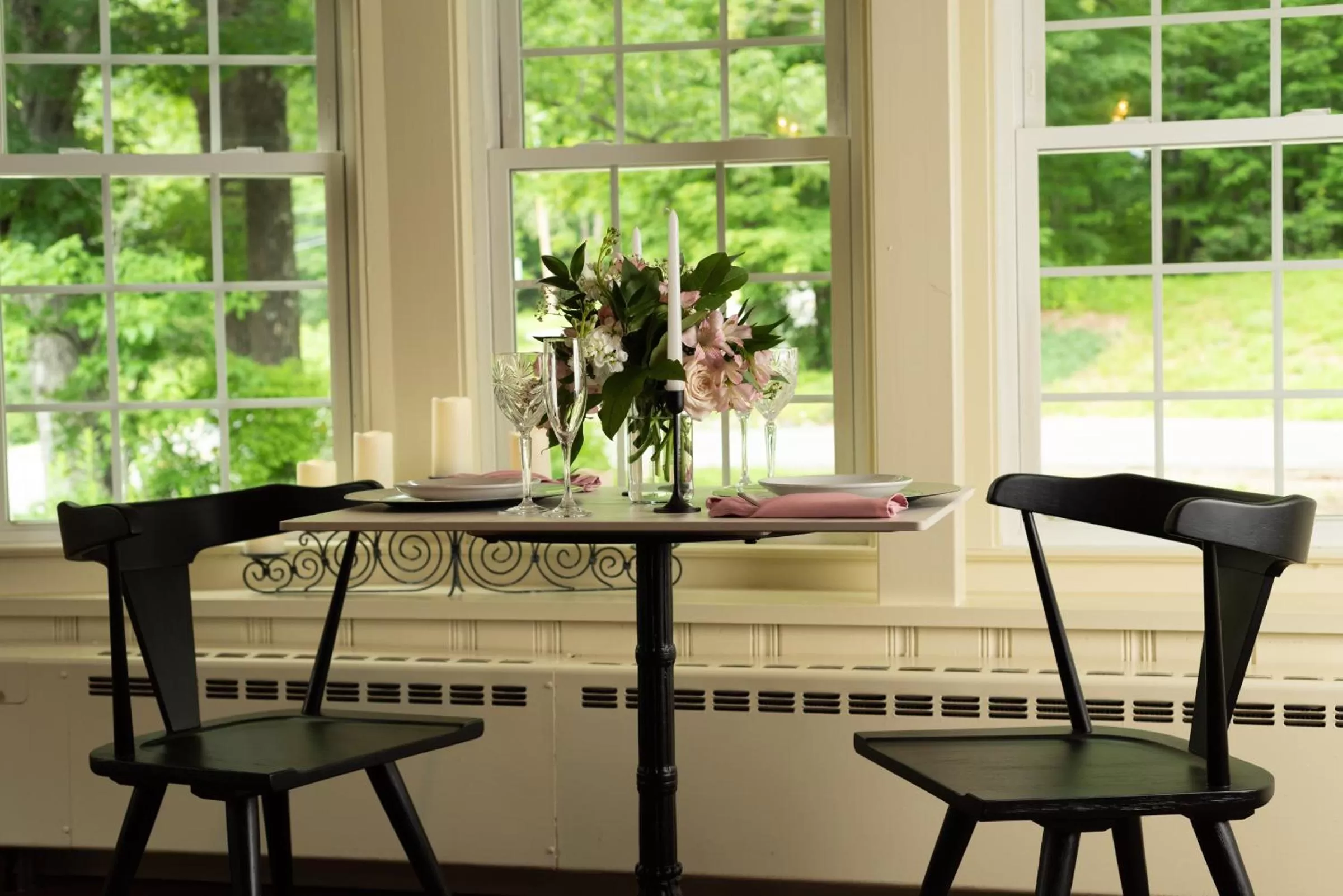 Restaurant/places to eat in Christmas Farm Inn and Spa