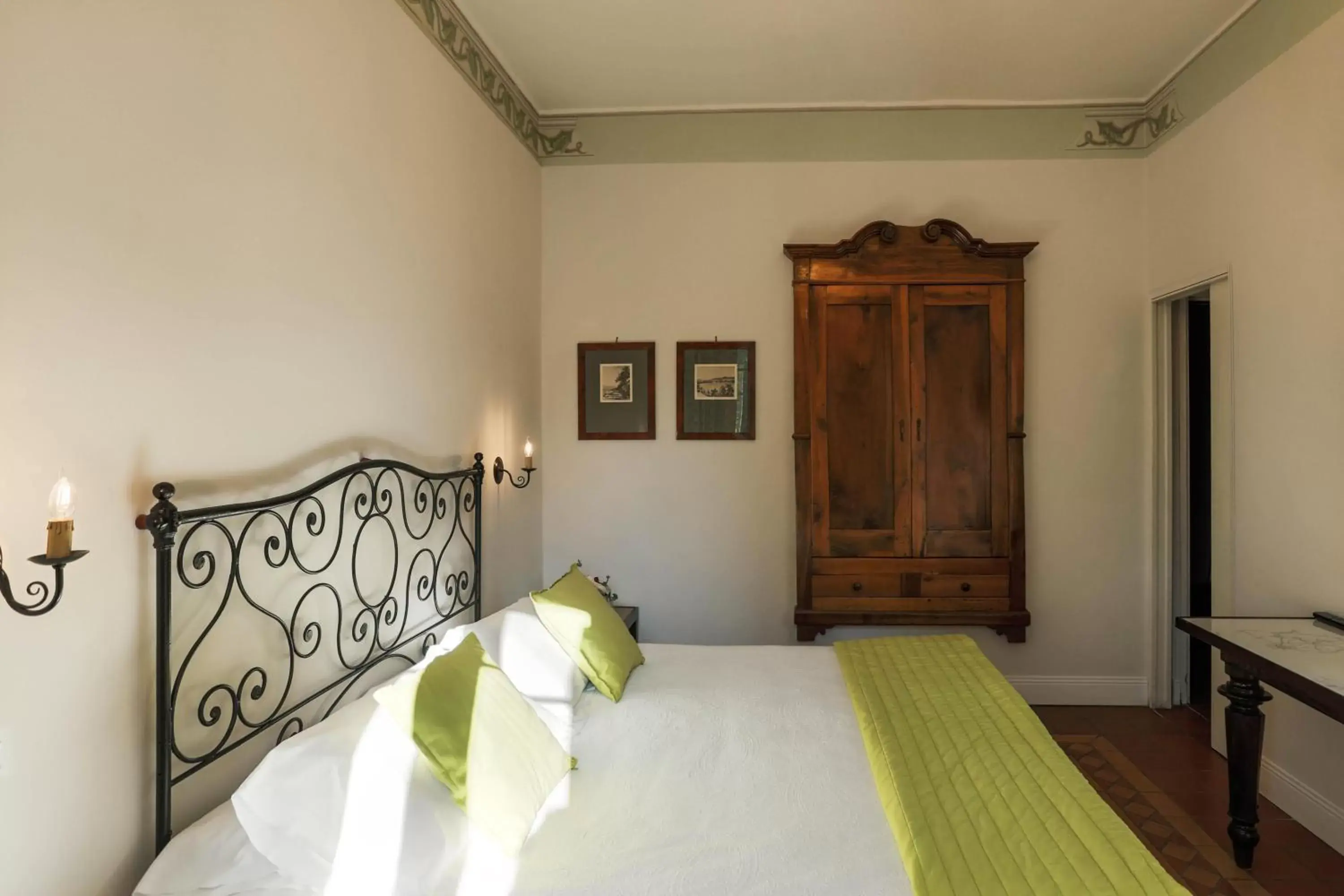 Bed in Albergo Ristorante Madonnina