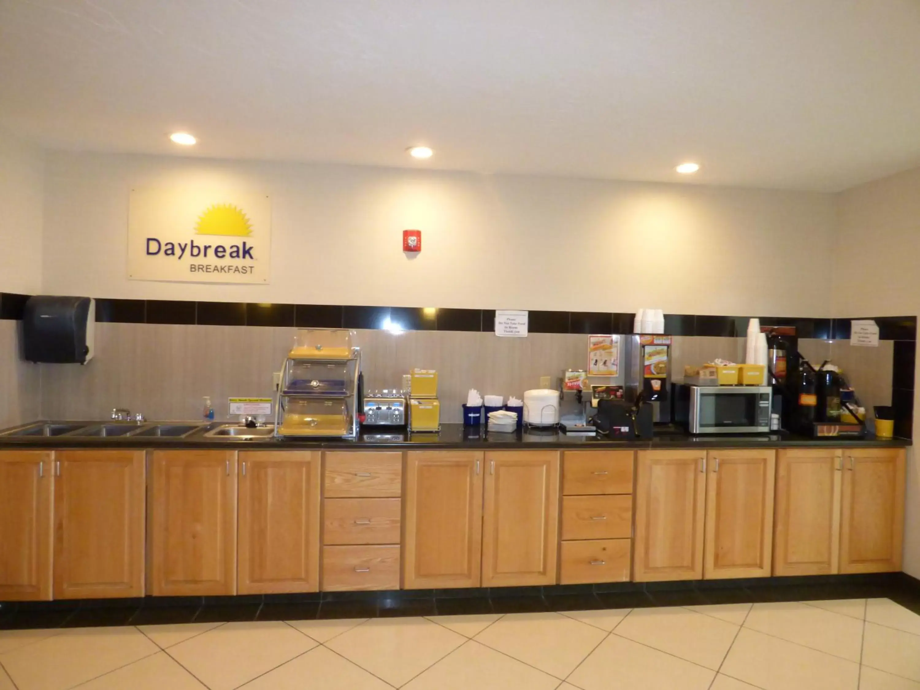 Continental breakfast, Restaurant/Places to Eat in Days Inn by Wyndham Brigham City