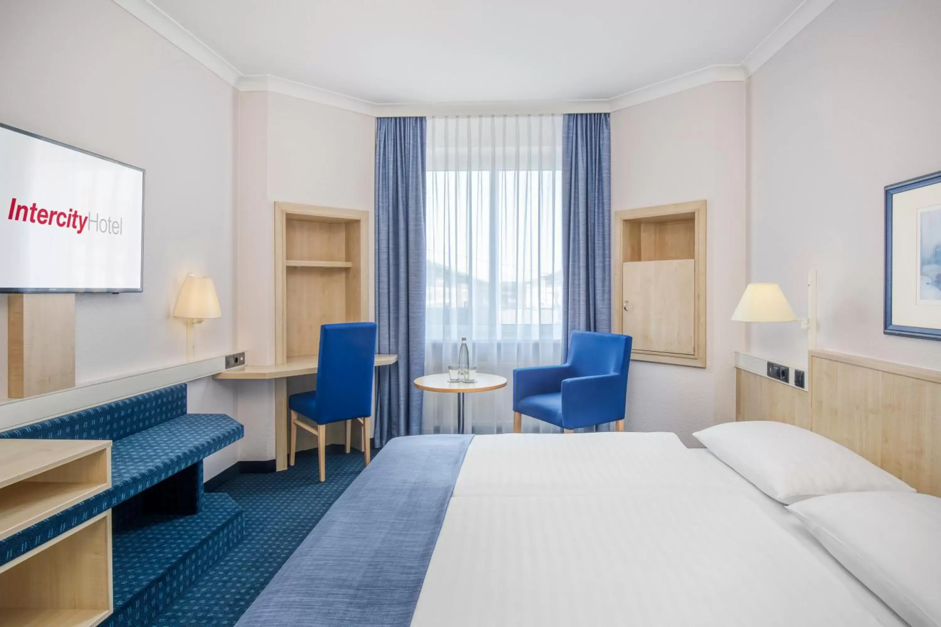 Photo of the whole room in IntercityHotel Erfurt