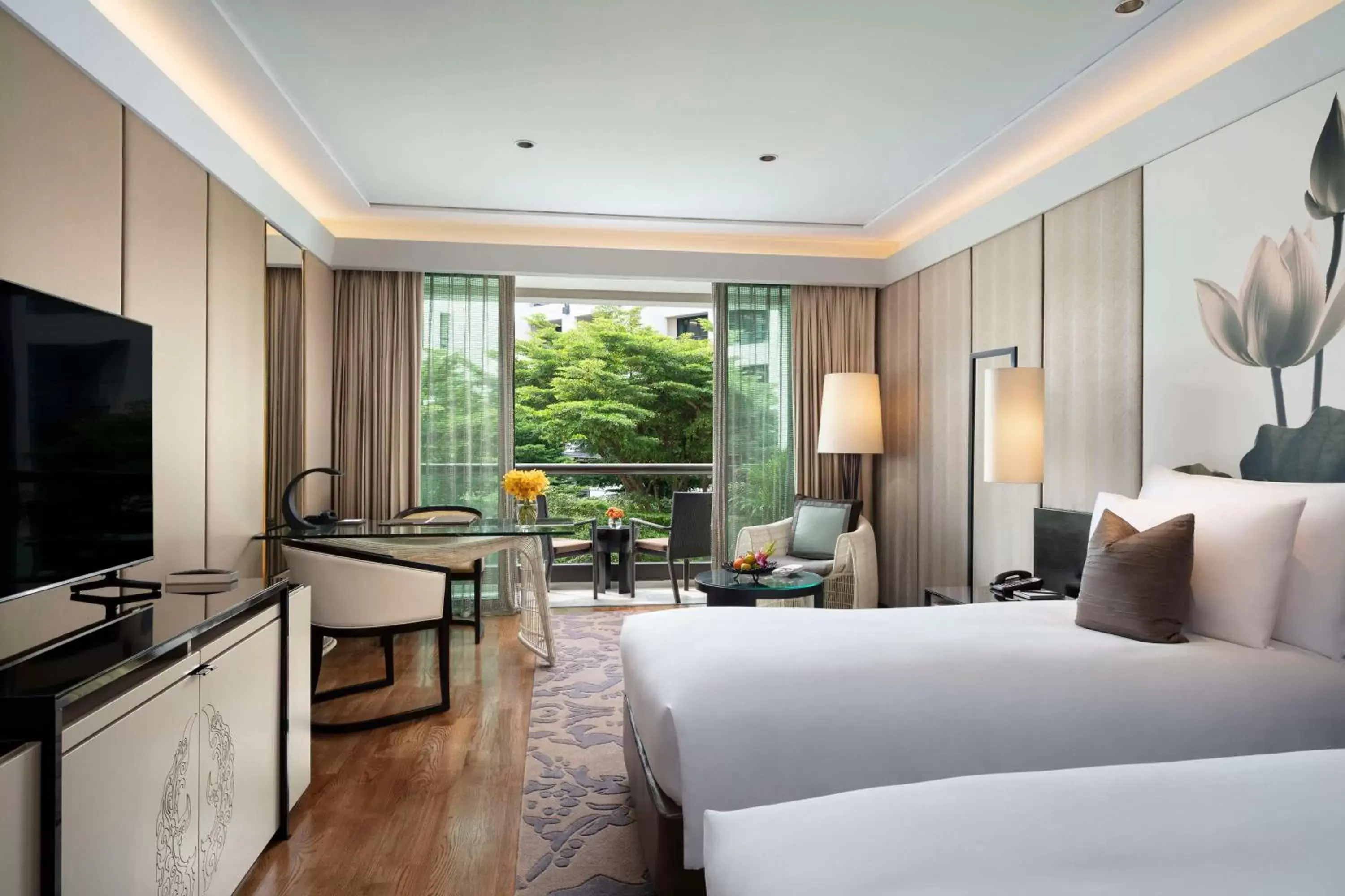 Bedroom, TV/Entertainment Center in Siam Kempinski Hotel Bangkok - SHA Extra Plus Certified