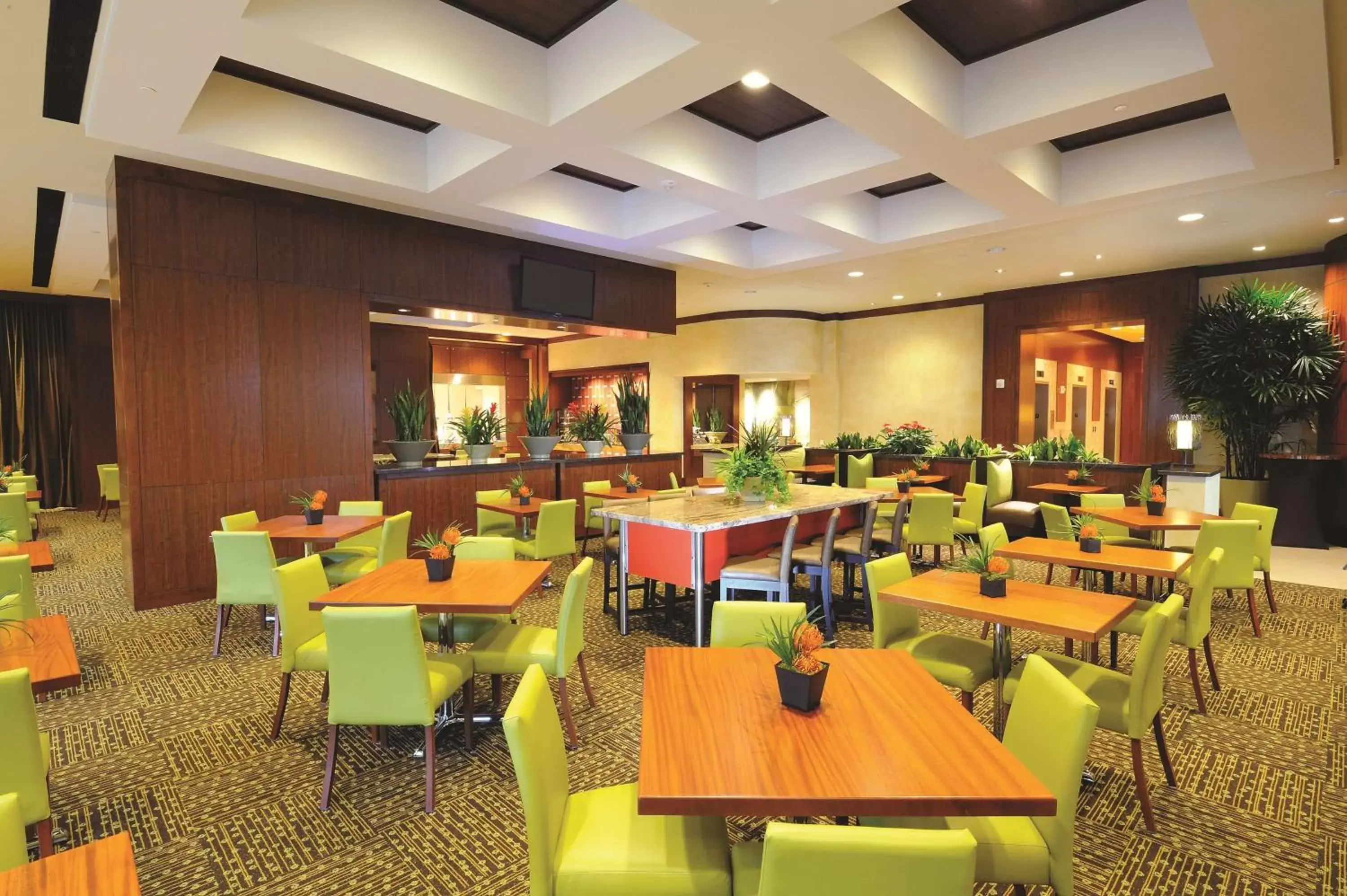 Restaurant/Places to Eat in Embassy Suites Houston - Downtown