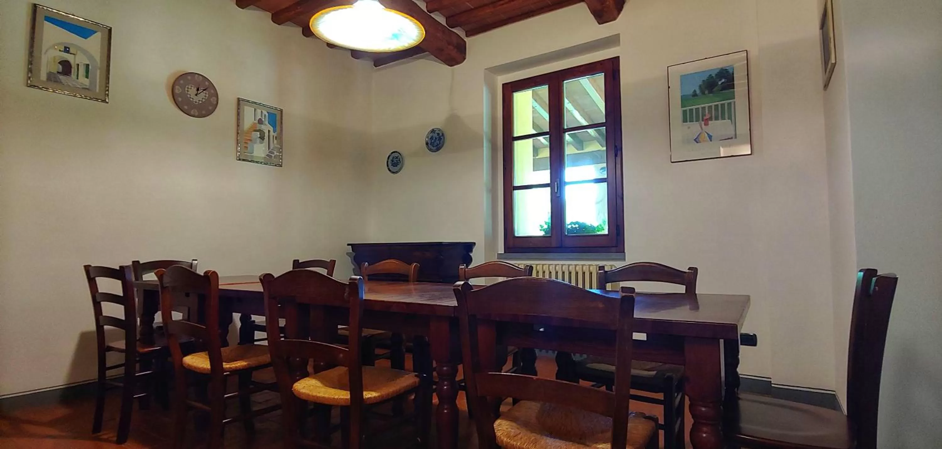 Dining area in Torrebianca Tuscany