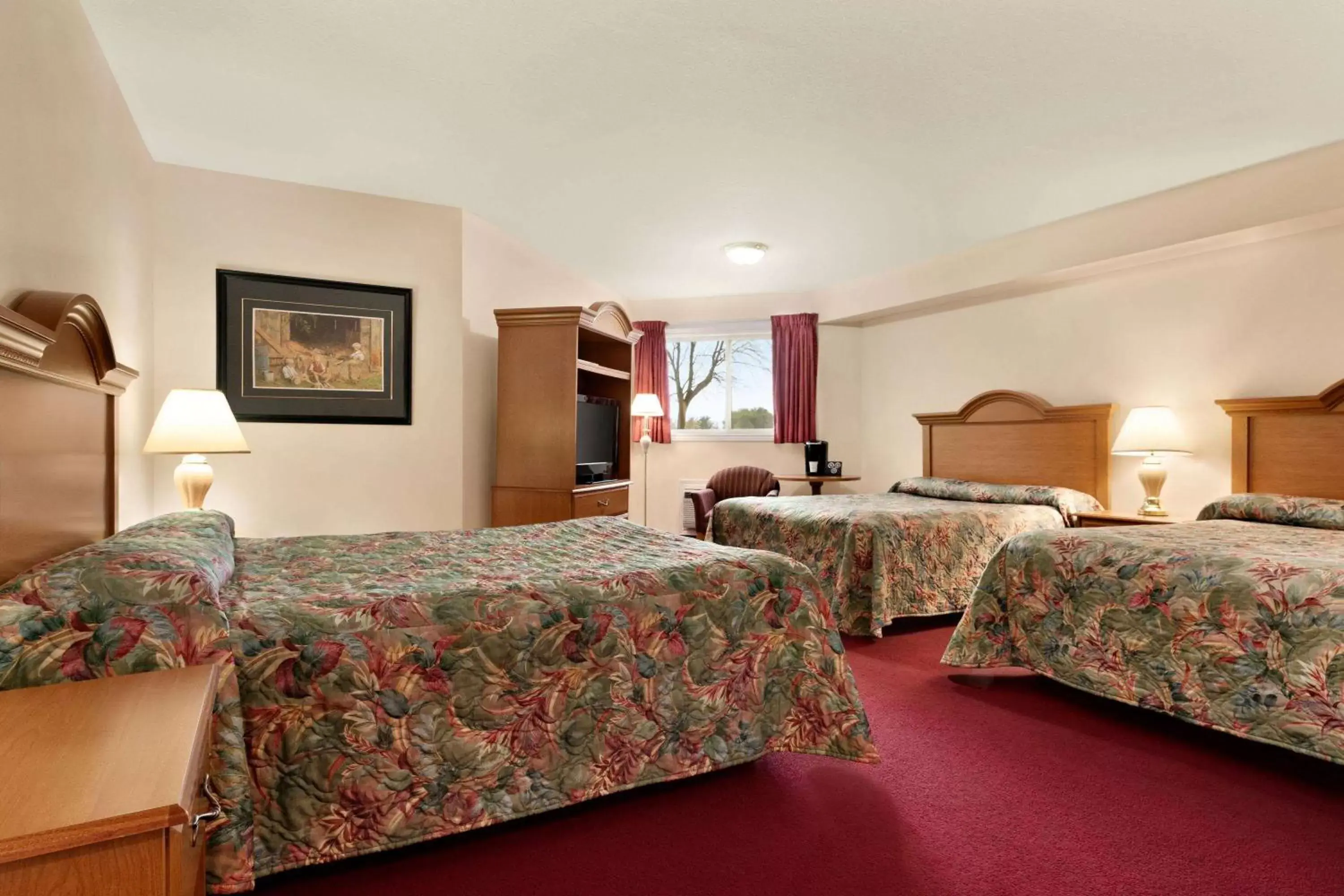 Photo of the whole room, Bed in Travelodge by Wyndham Port Elgin