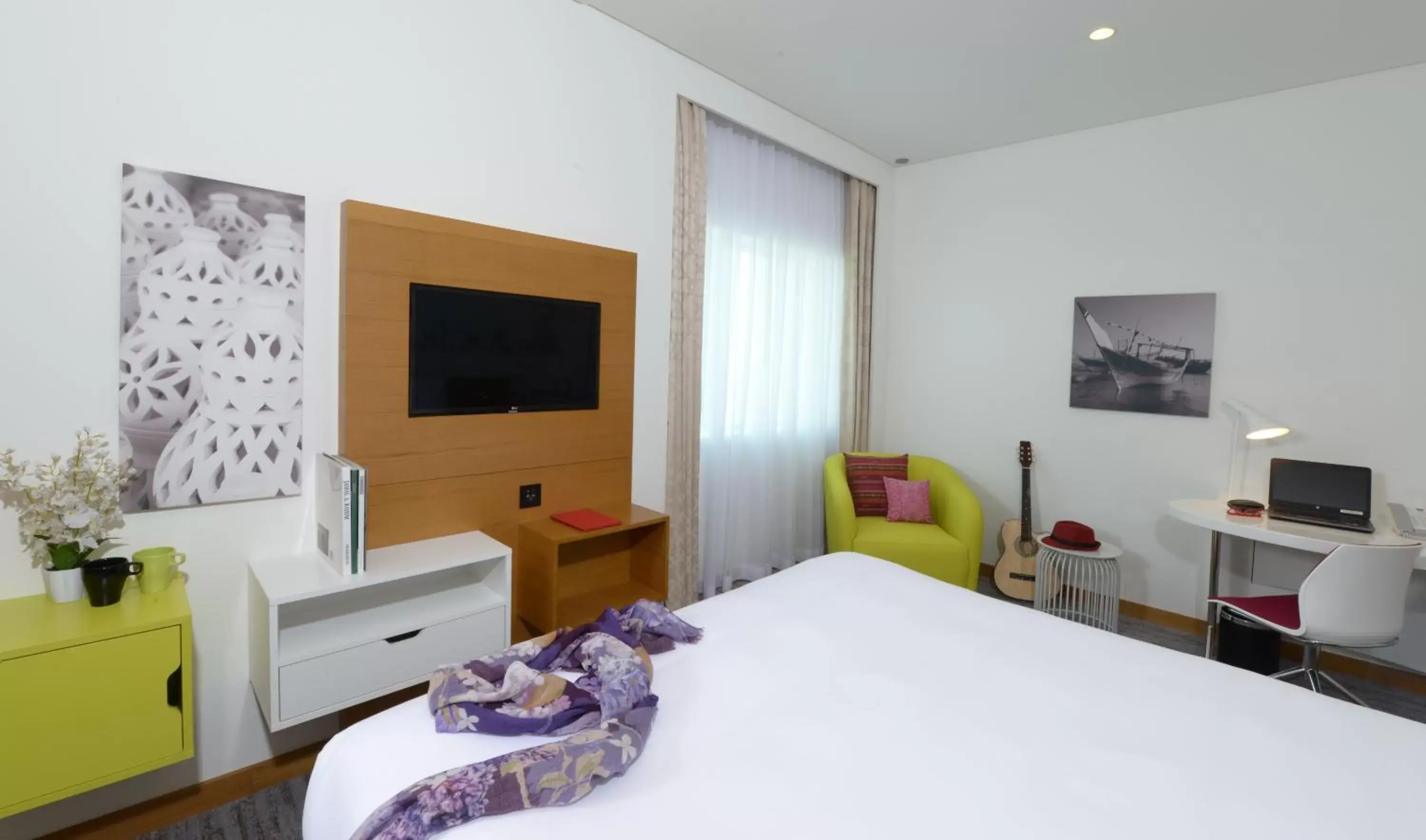 Bedroom, TV/Entertainment Center in ibis Styles Manama Diplomatic Area