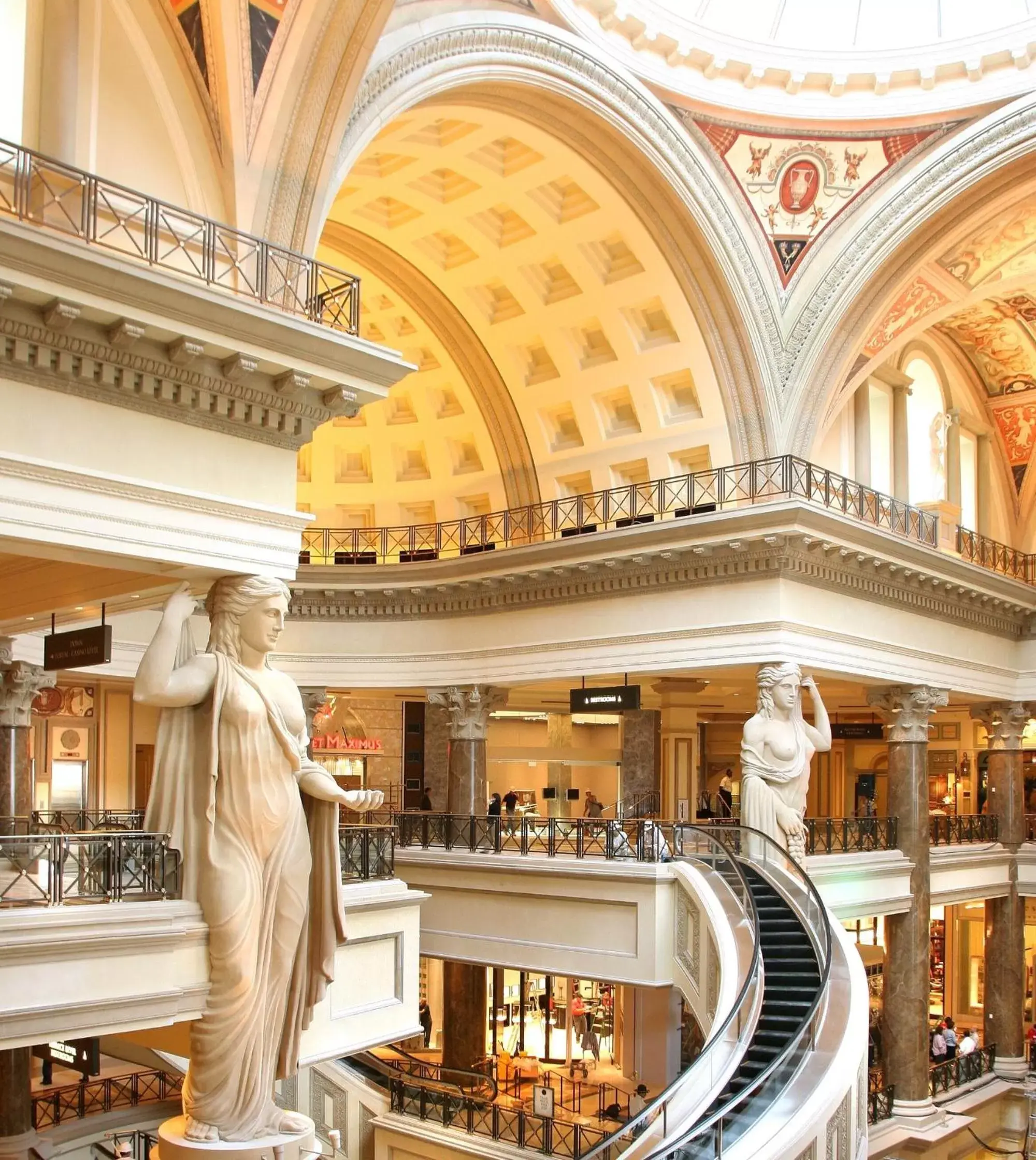 On-site shops in Caesars Palace Hotel & Casino