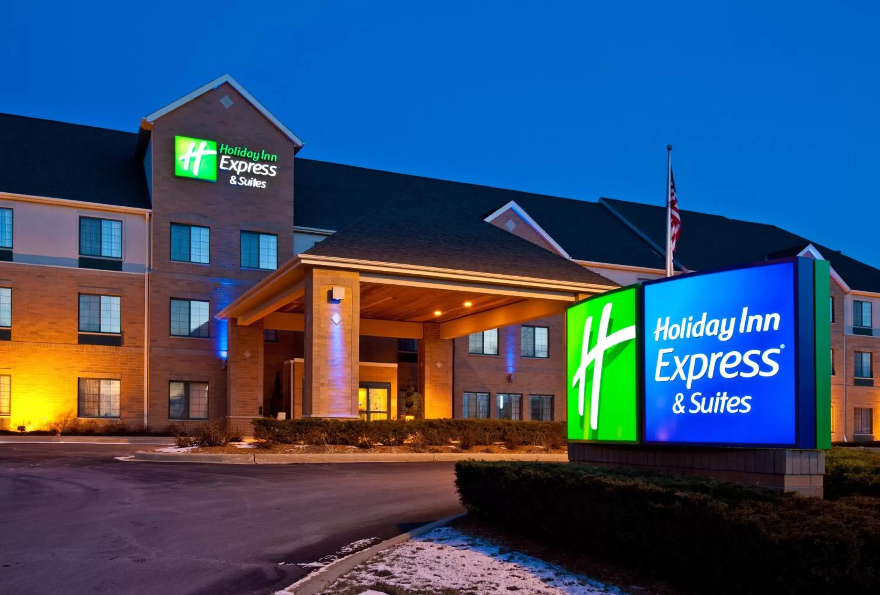 Property building, Property Logo/Sign in Holiday Inn Express Hotel & Suites Pleasant Prairie-Kenosha, an IHG Hotel