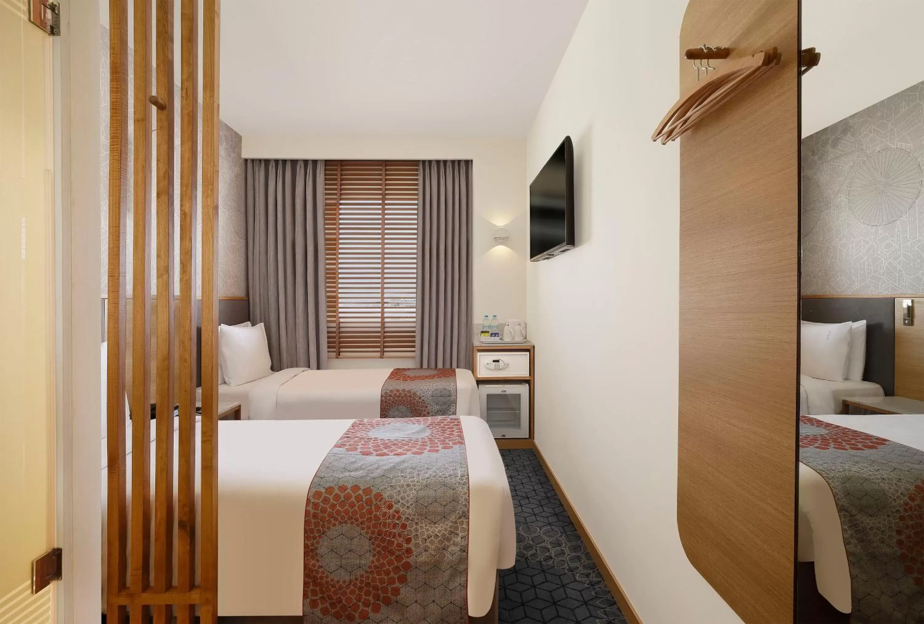 Photo of the whole room, Bed in Holiday Inn Express Pune Hinjewadi, an IHG Hotel