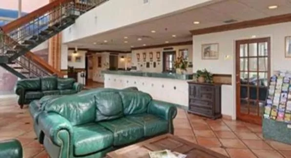 Lobby or reception in Miami Gardens Inn & Suites