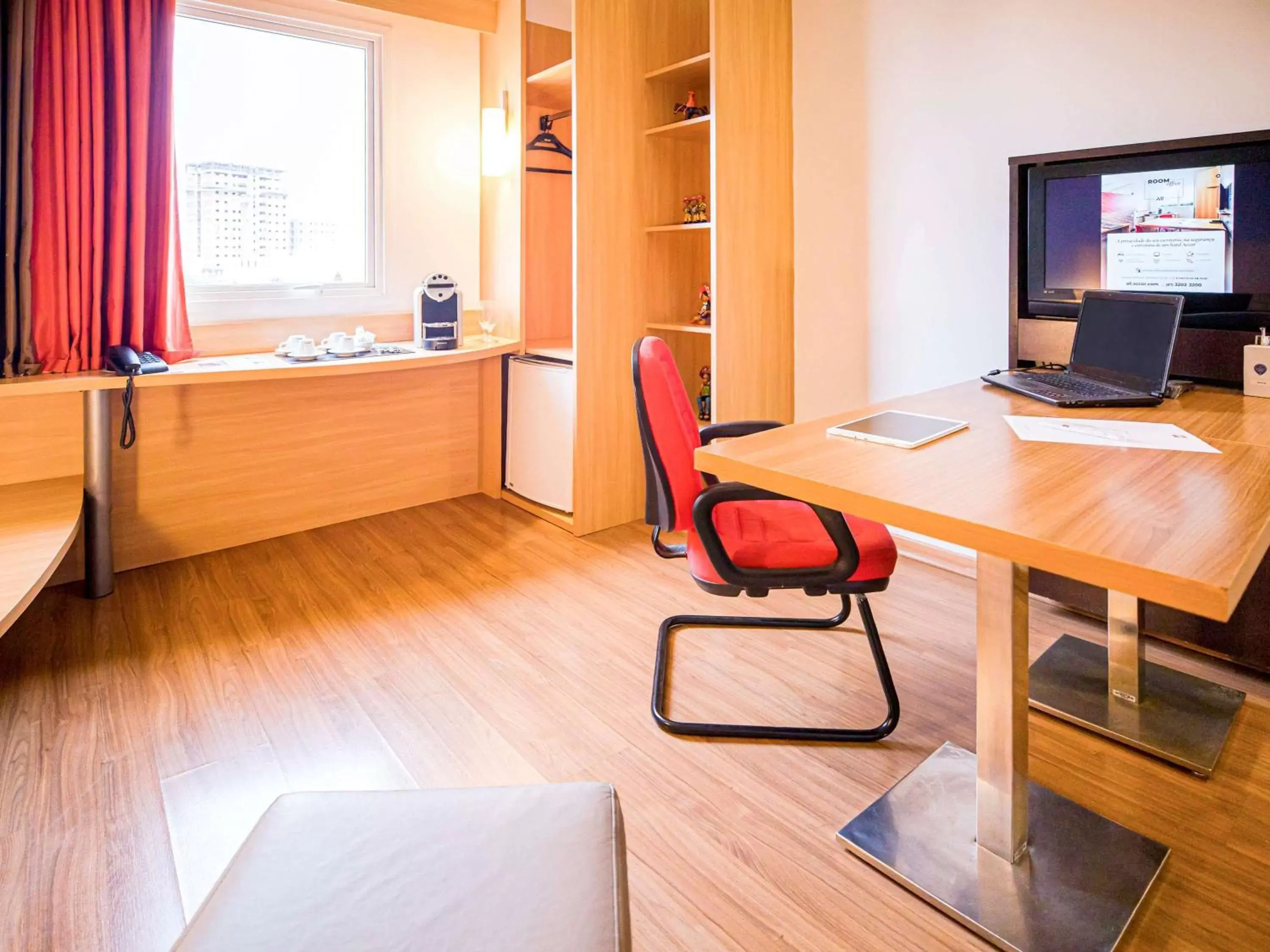 Photo of the whole room, TV/Entertainment Center in ibis Petrolina