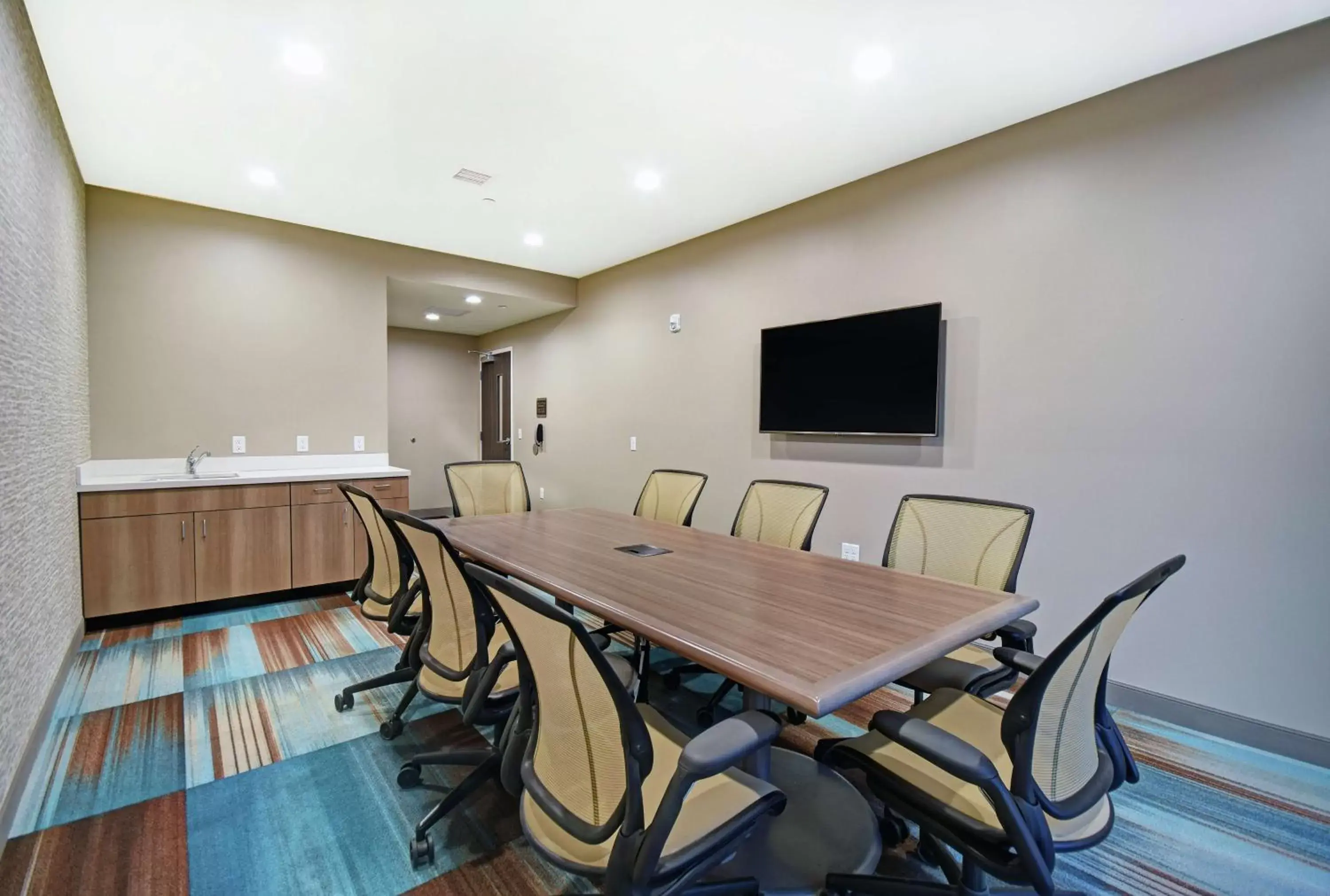 Meeting/conference room in Home2 Suites By Hilton Beloit