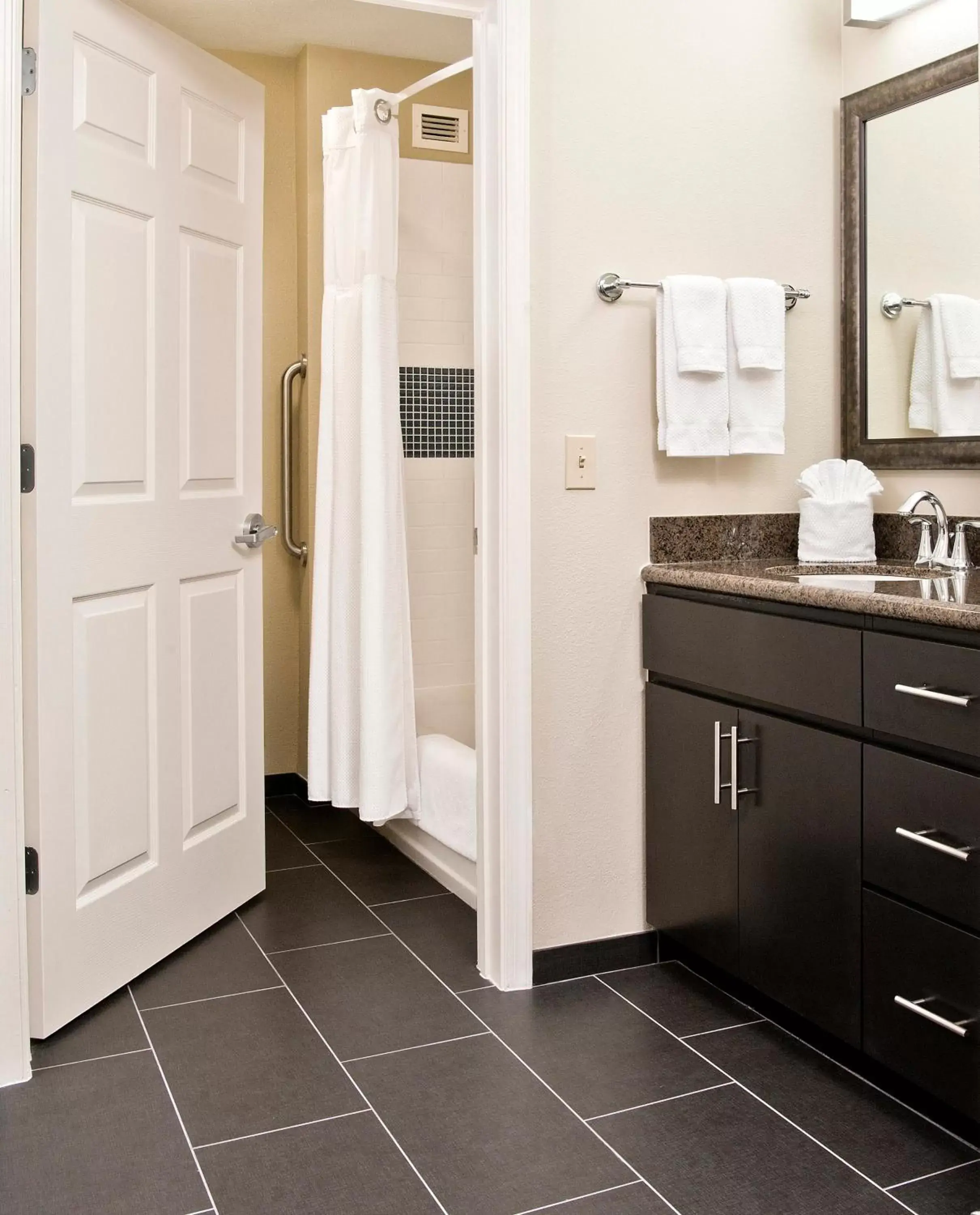 Photo of the whole room, Bathroom in Staybridge Suites - Charlotte Ballantyne, an IHG Hotel