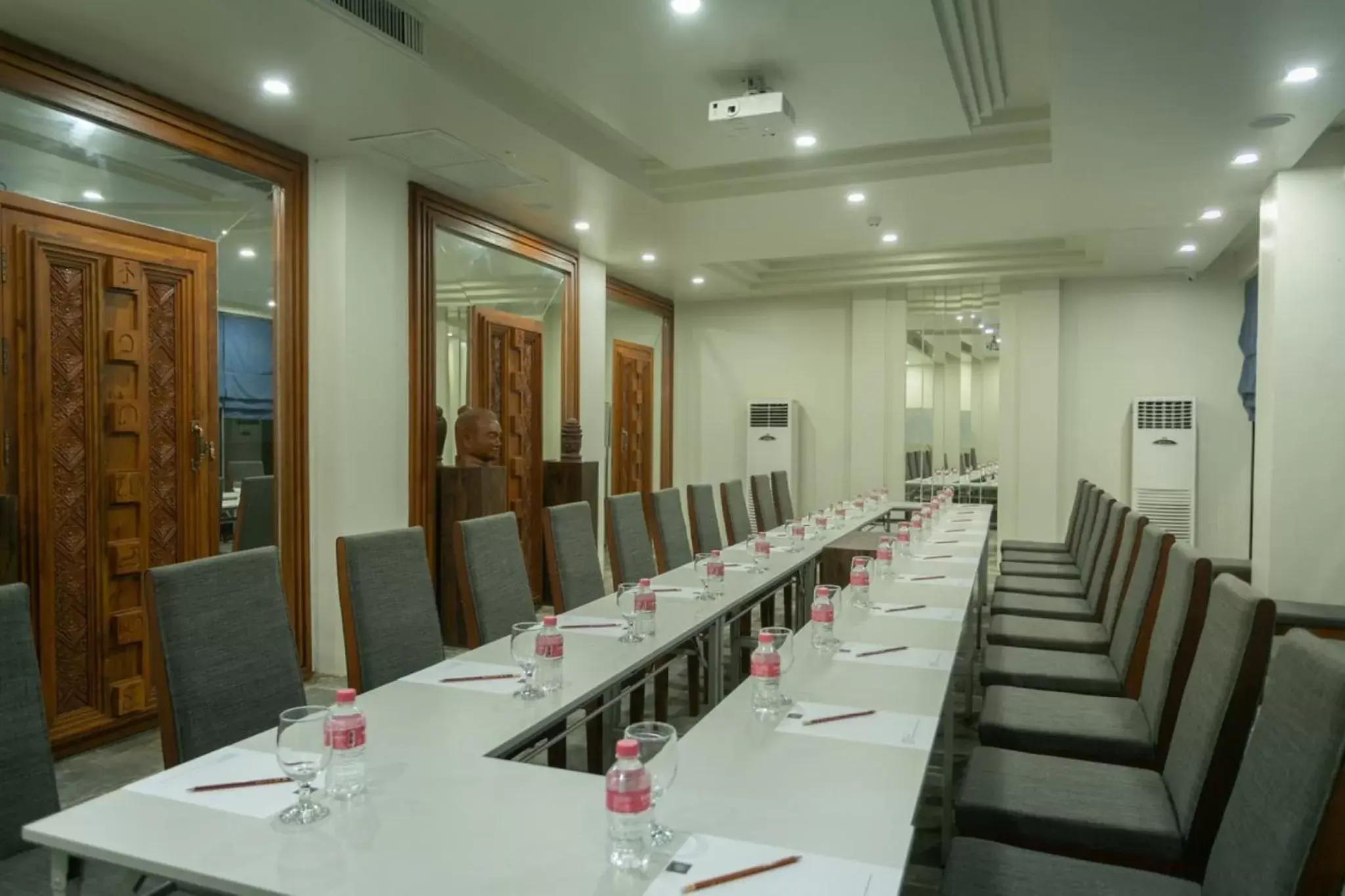 Banquet/Function facilities in HARI Residence & Spa