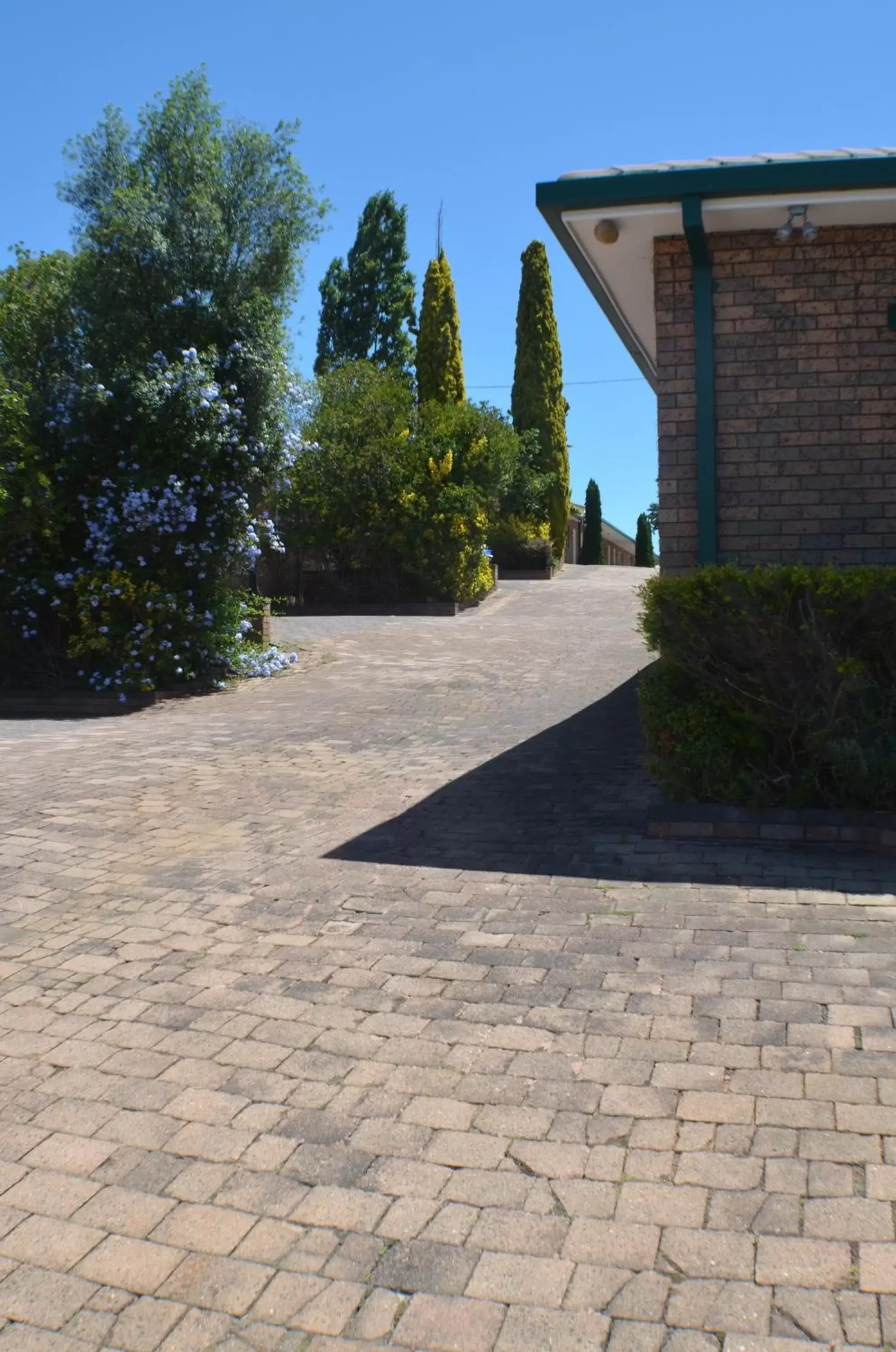 Facade/entrance, Property Building in Deer Park Motor Inn Armidale