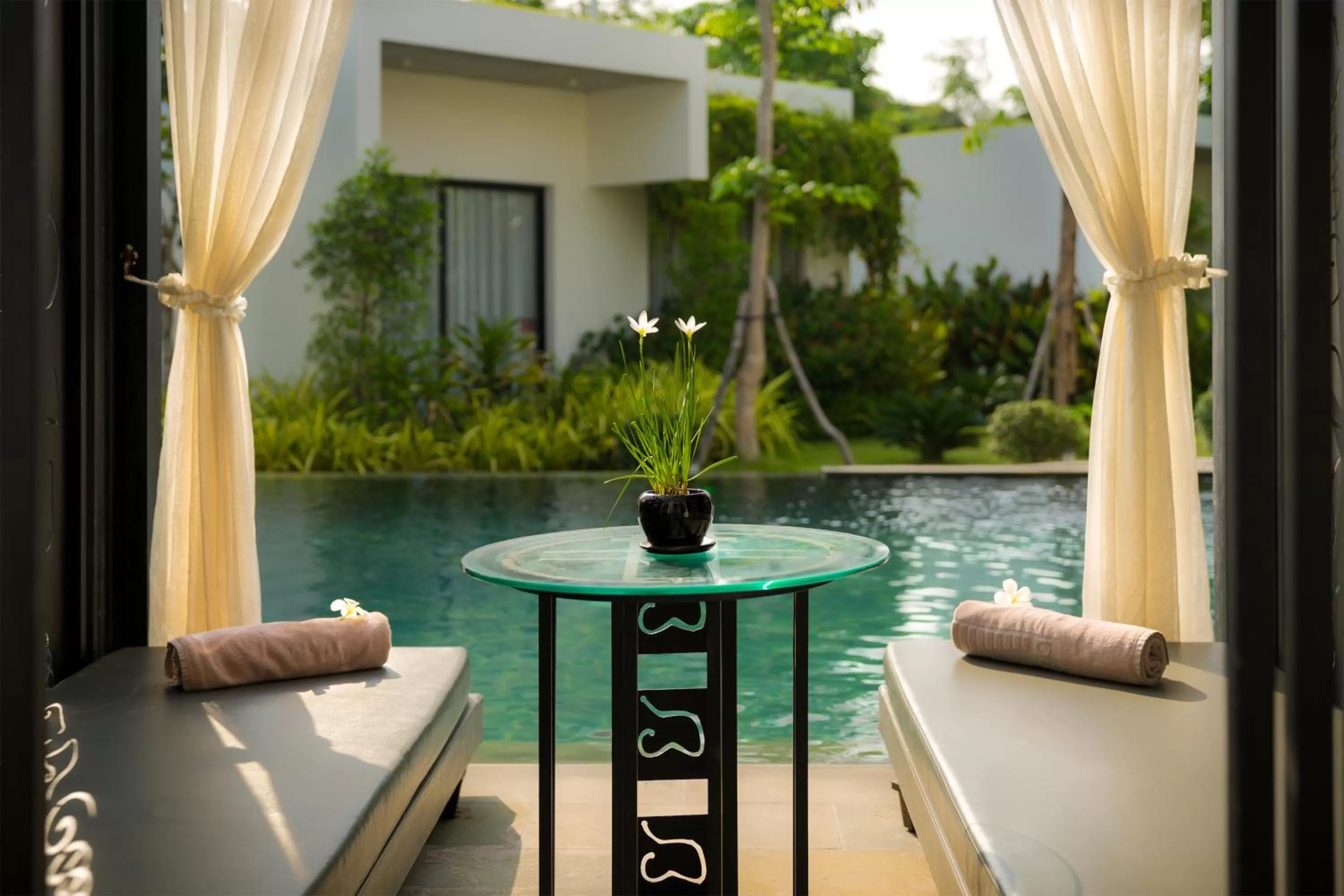 Garden in The Villa by Metta