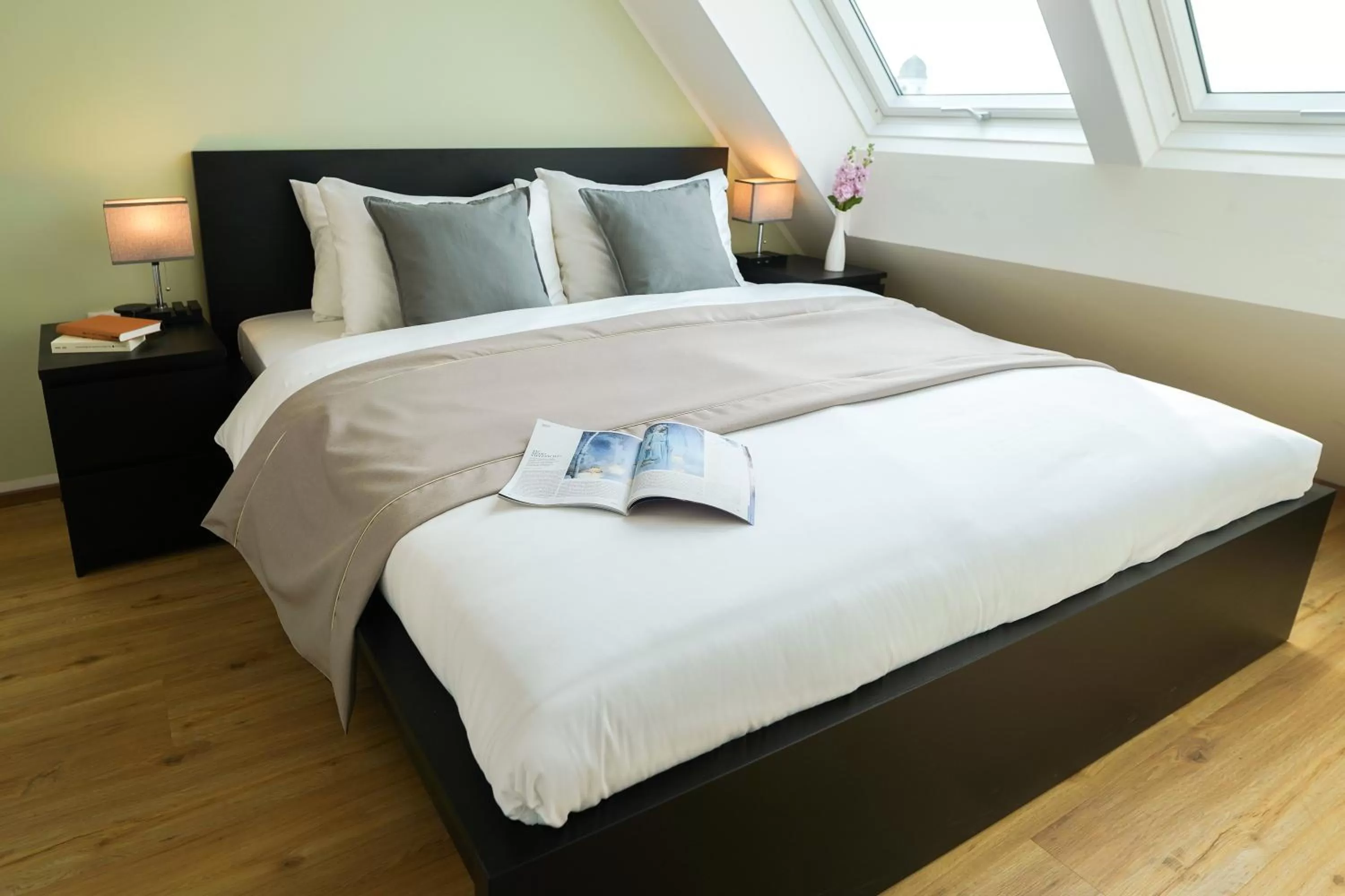 Bedroom, Bed in Citadines South Vienna