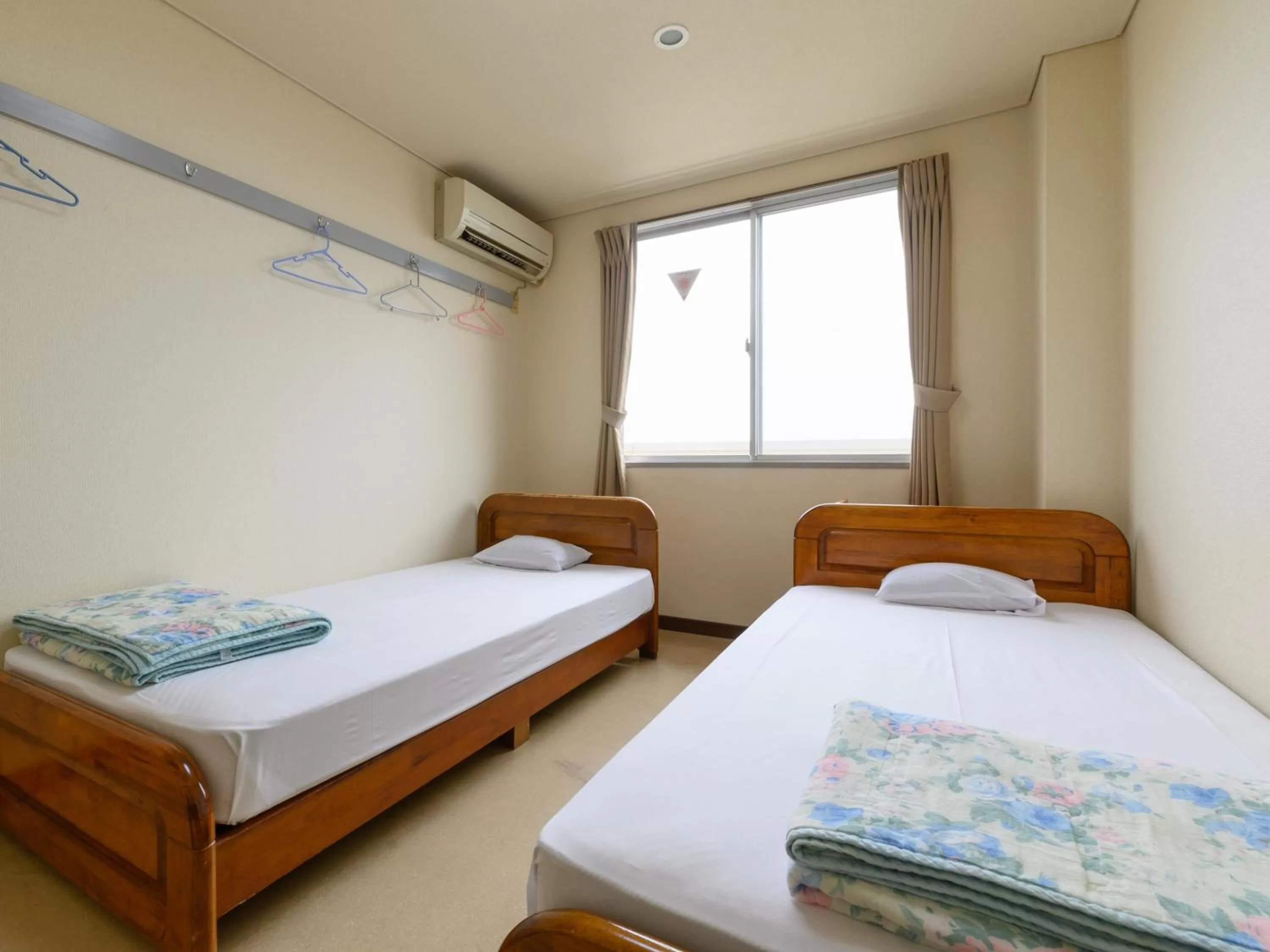 Photo of the whole room in Tabist Business Hotel Kaigansou Gamagori