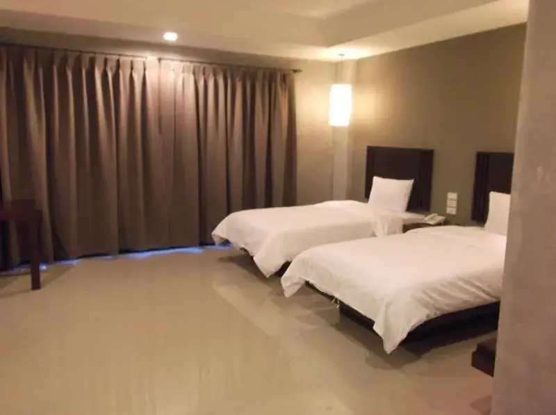 Photo of the whole room, Bed in Chalicha Resort