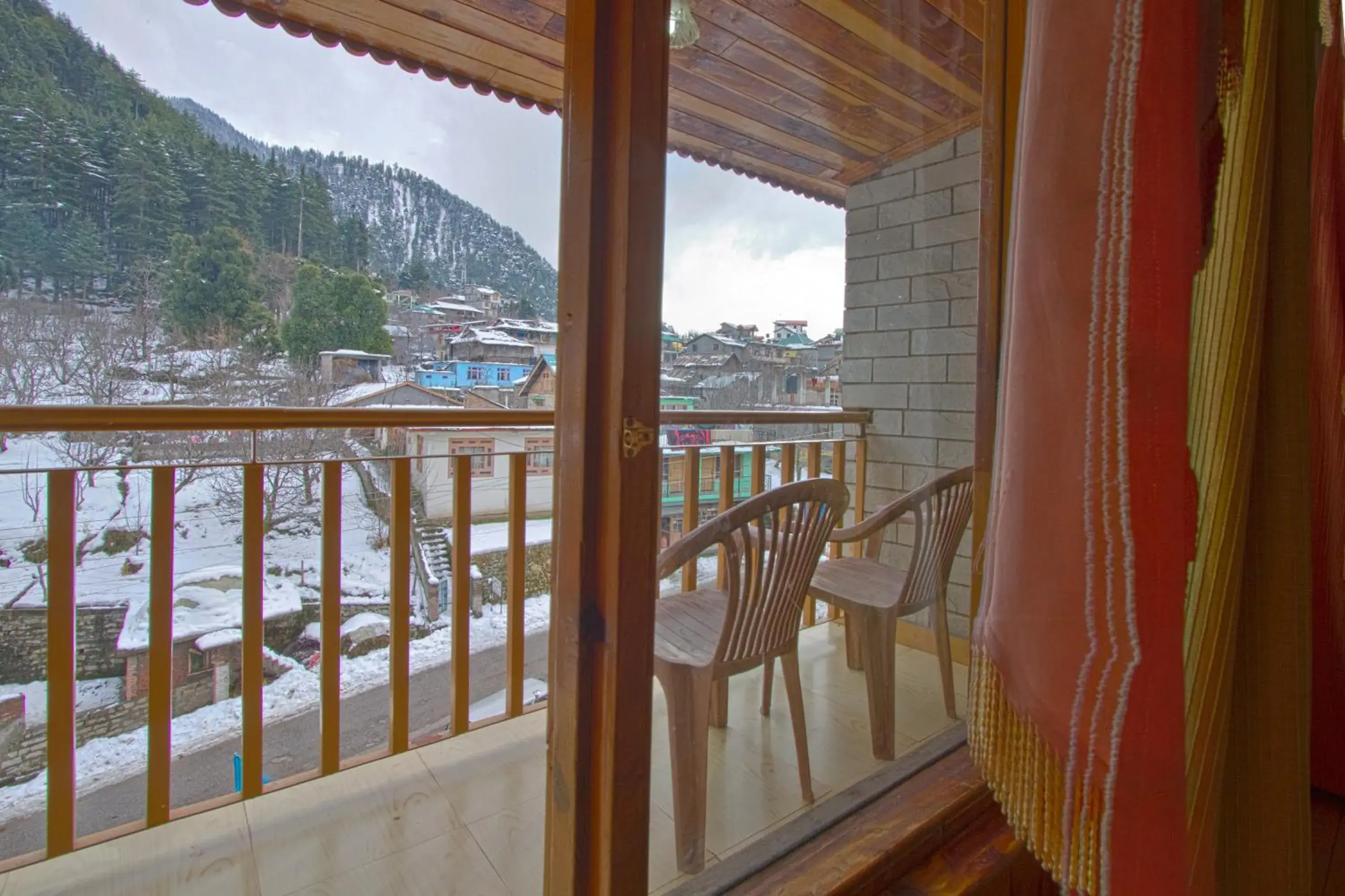 Balcony/Terrace in Sarthak Resorts-Reside in Nature with Best View, 9 kms from Mall Road Manali