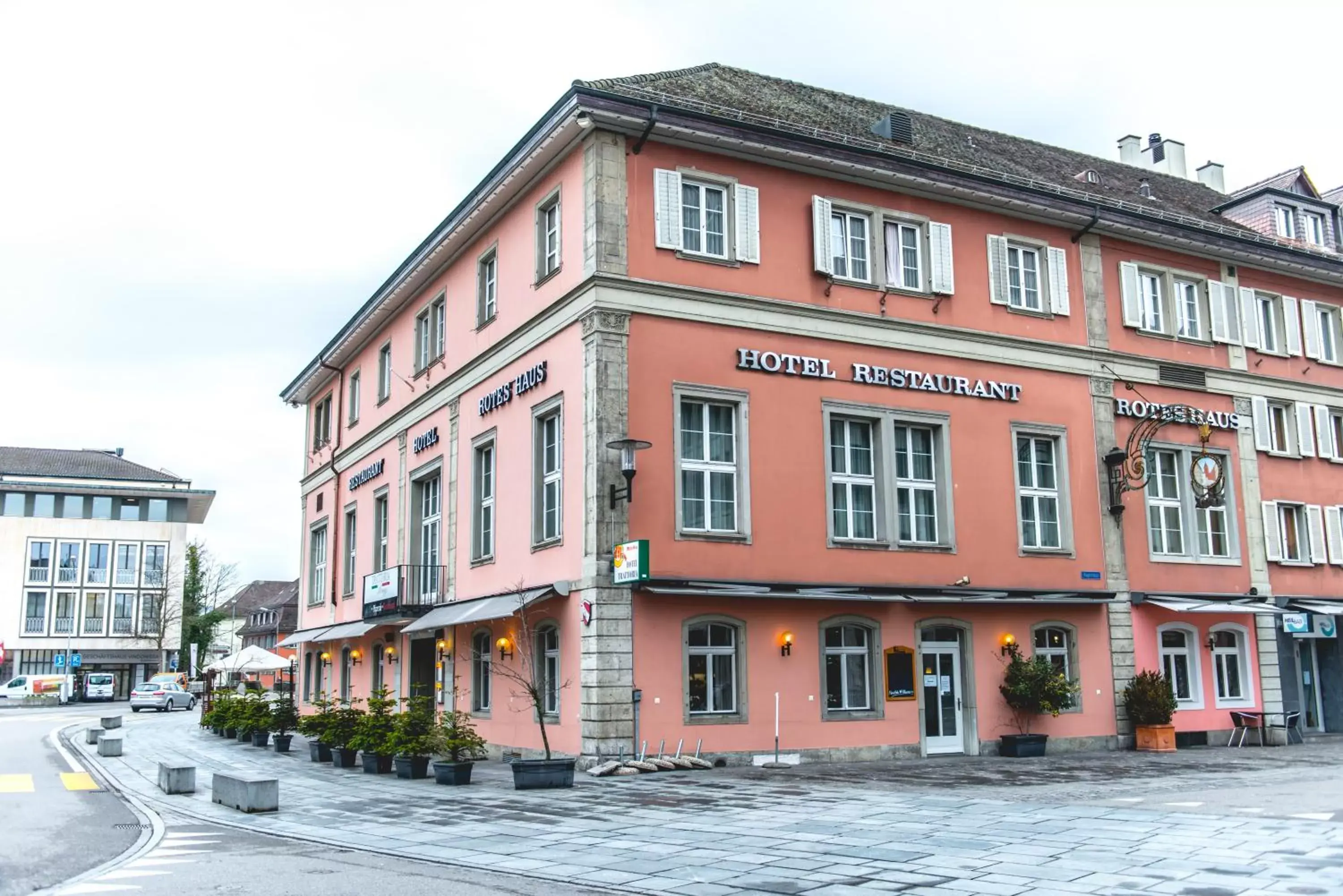 Facade/entrance, Winter in Hotel Rotes Haus