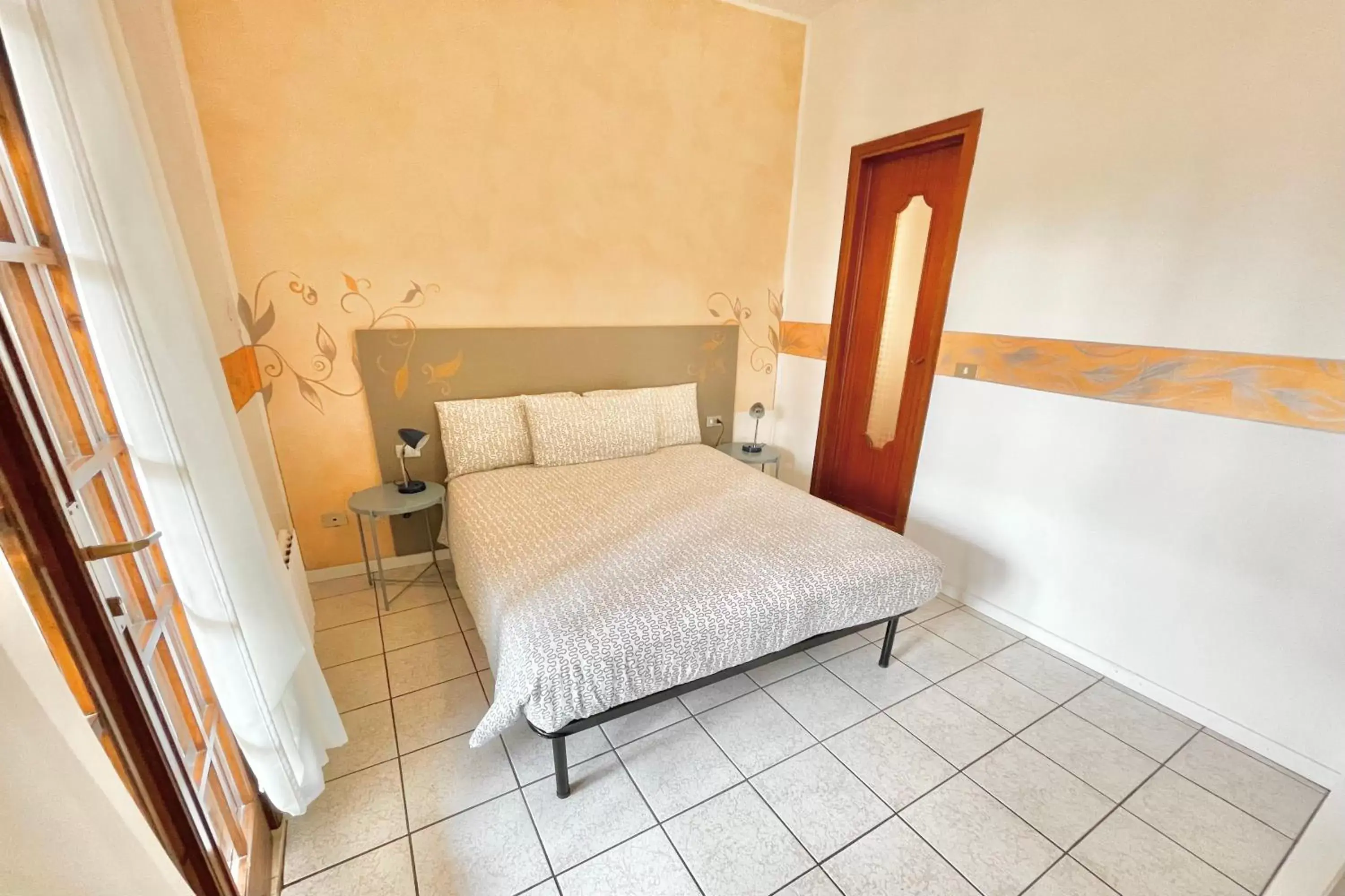 Photo of the whole room, Bed in Albergo Vittoria