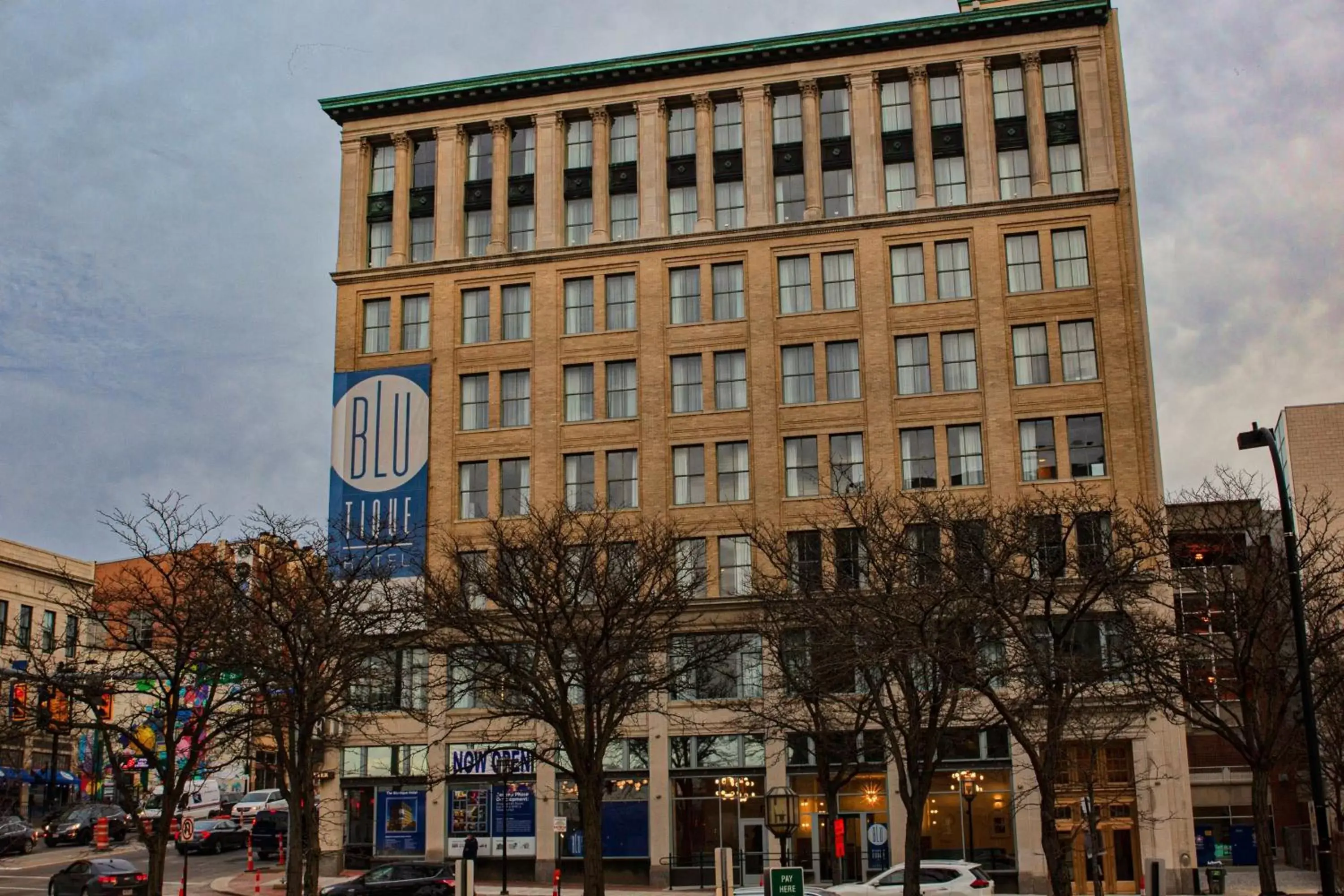 Property Building in BLU-Tique, Akron, a Tribute Portfolio Hotel