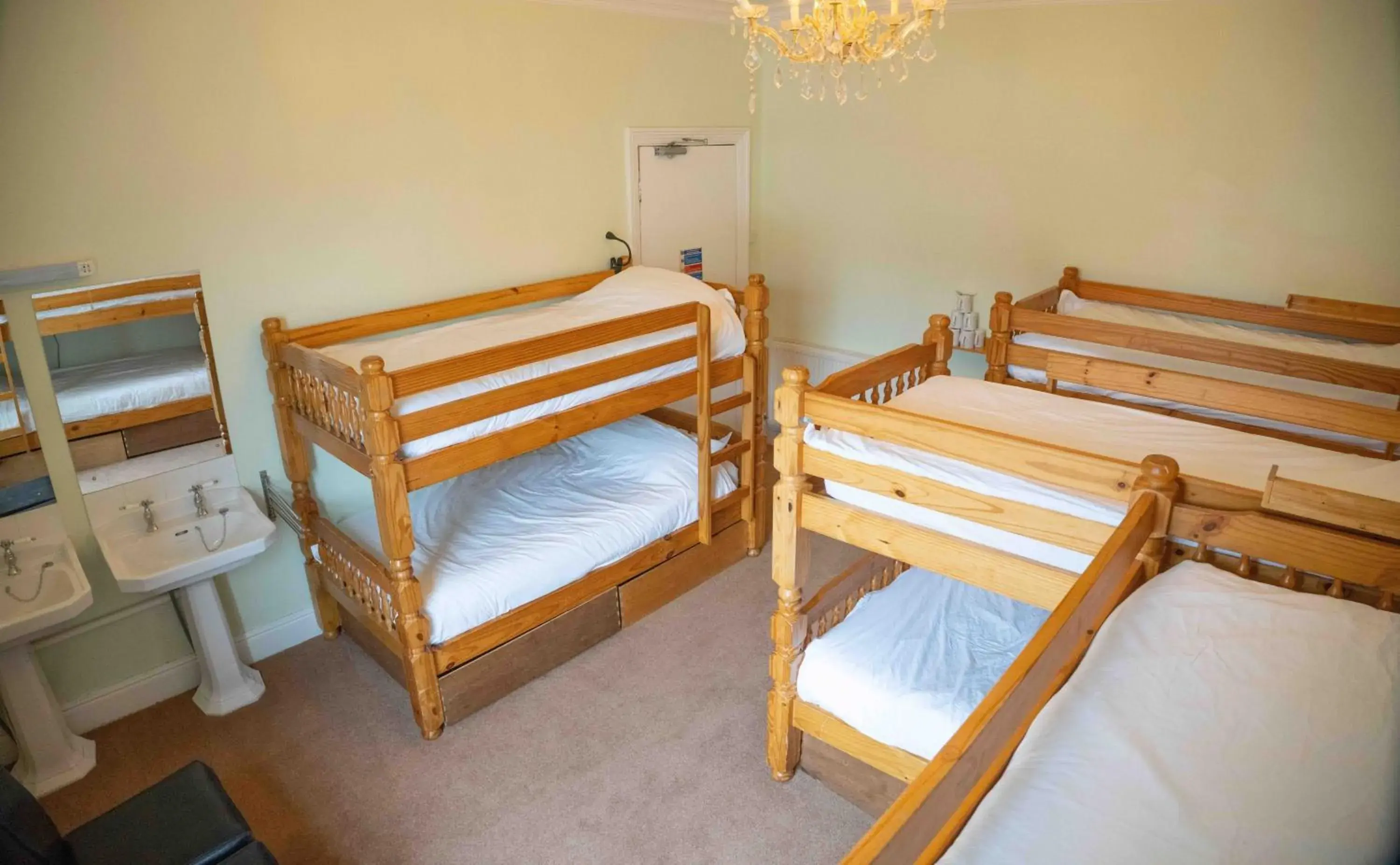 Bedroom, Bunk Bed in Llandudno Hostel