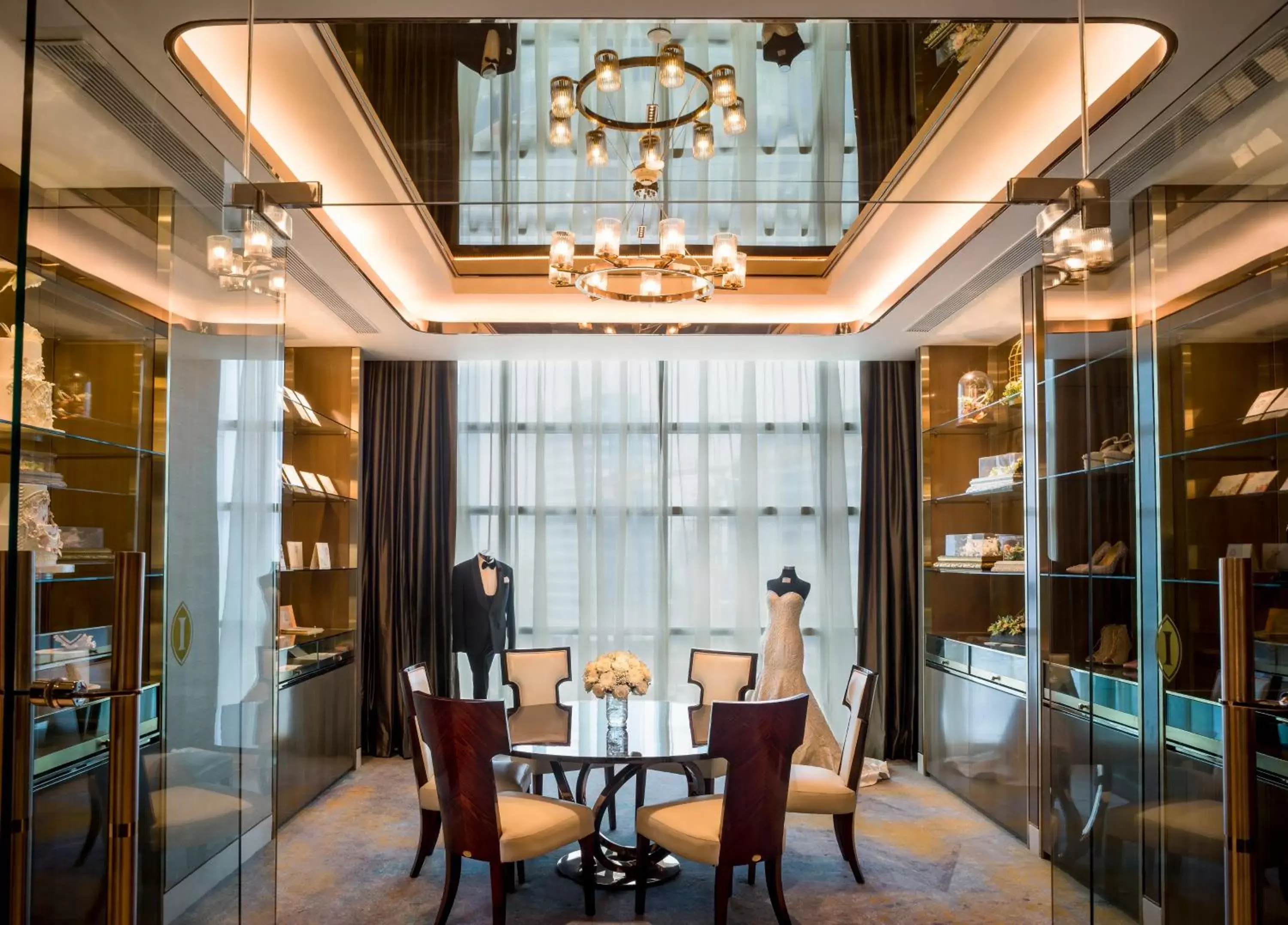 Lobby or reception, Dining Area in InterContinental Hotels Jakarta Pondok Indah, an IHG Hotel