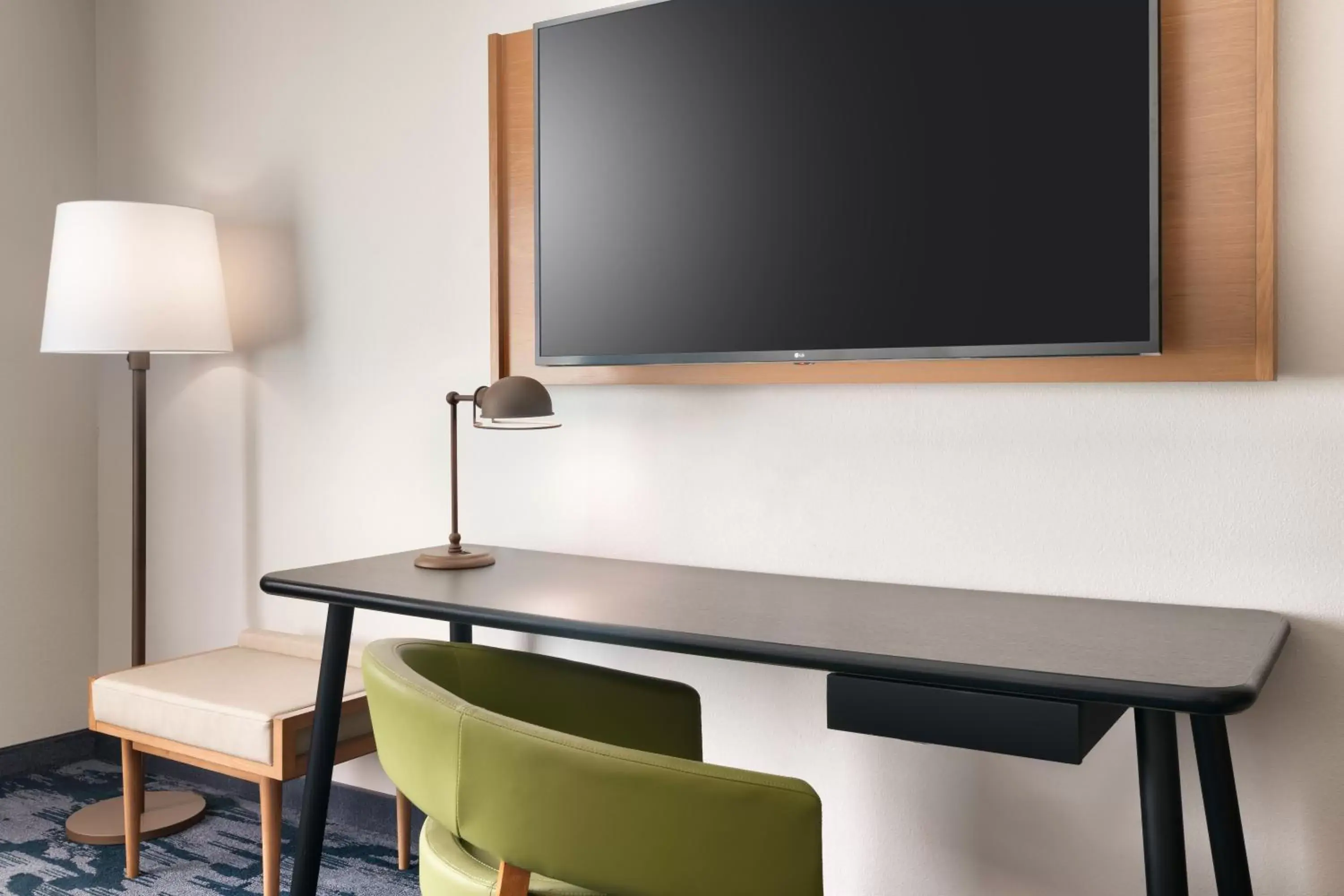 Photo of the whole room, TV/Entertainment Center in Fairfield Inn & Suites by Marriott Houston League City