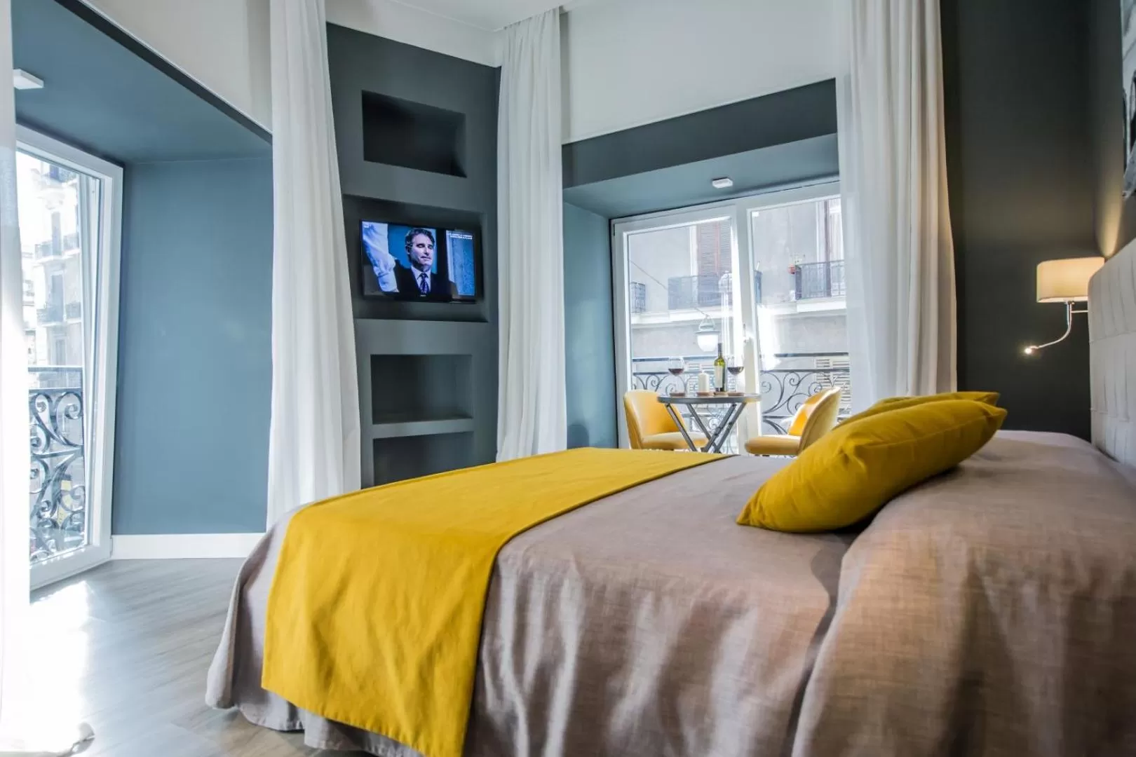 Bedroom, Bed in B&B Art House